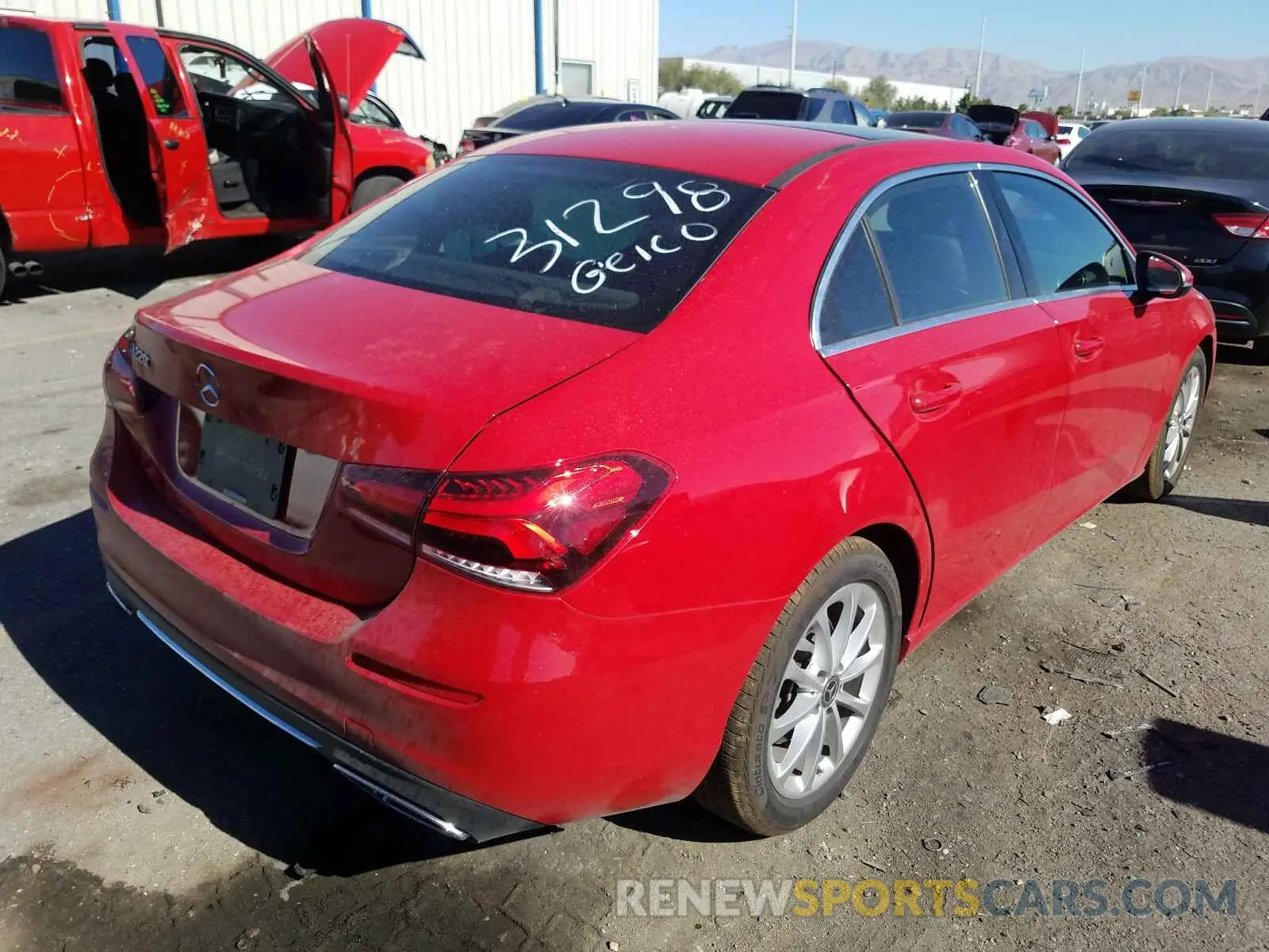 4 Photograph of a damaged car W1K3G4EB9LW047514 MERCEDES-BENZ A 220 4MAT 2020