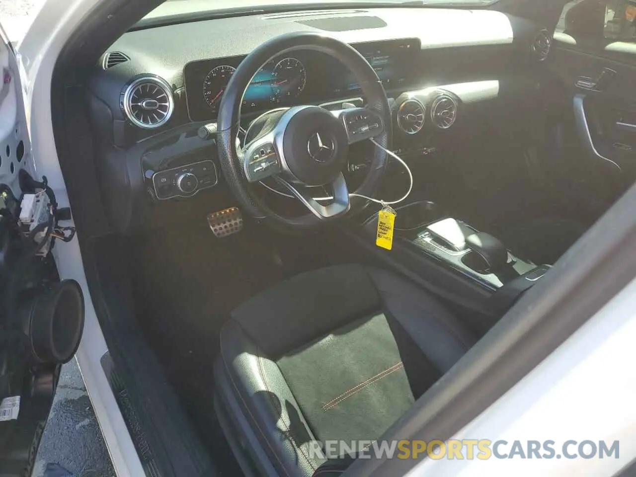 8 Photograph of a damaged car WDD3G4EB0KW022029 MERCEDES-BENZ A-CLASS 2019