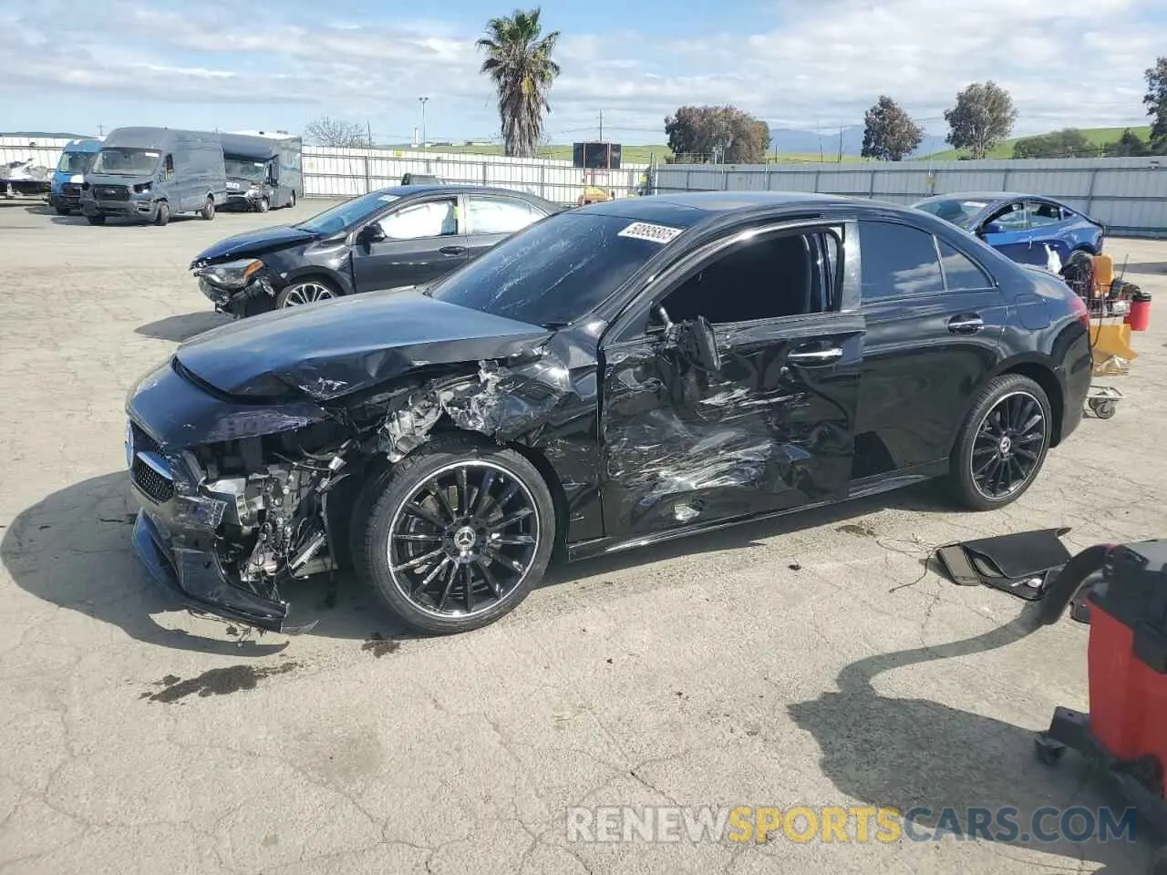 1 Photograph of a damaged car WDD3G4EB0KW025318 MERCEDES-BENZ A-CLASS 2019
