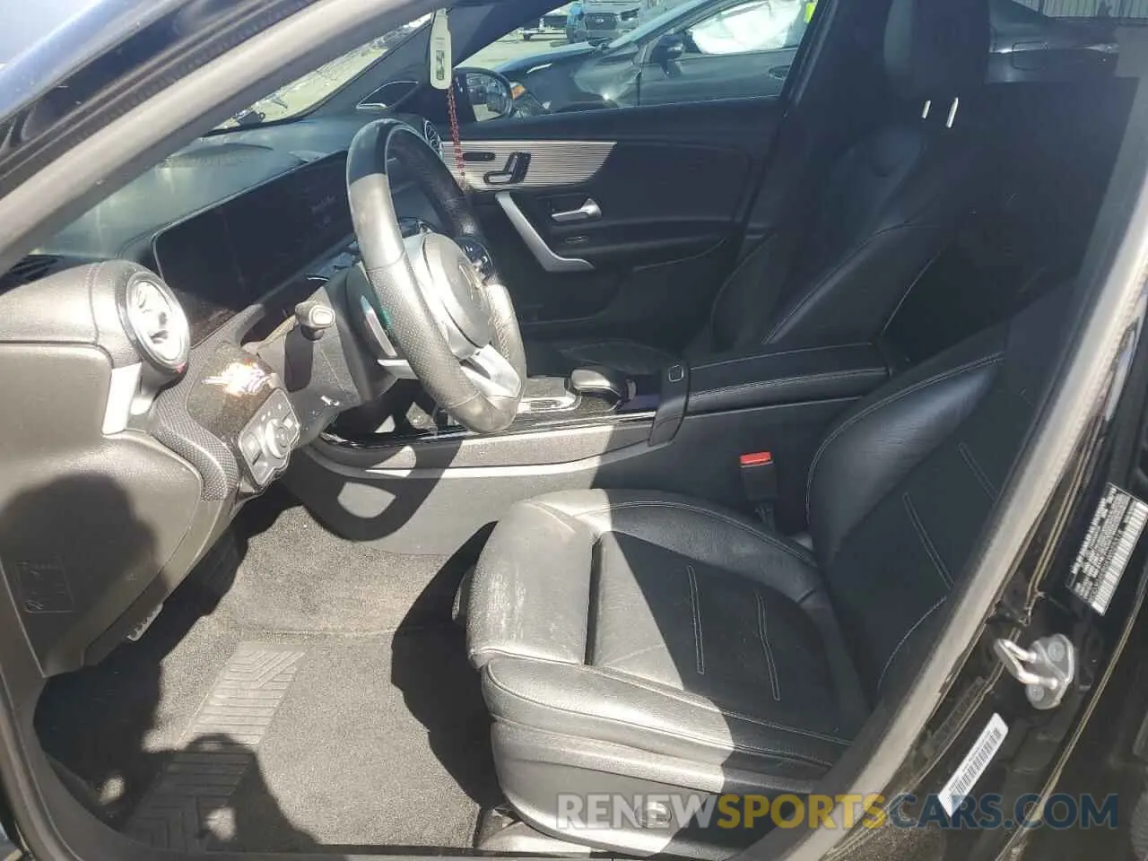 7 Photograph of a damaged car WDD3G4EB0KW025318 MERCEDES-BENZ A-CLASS 2019