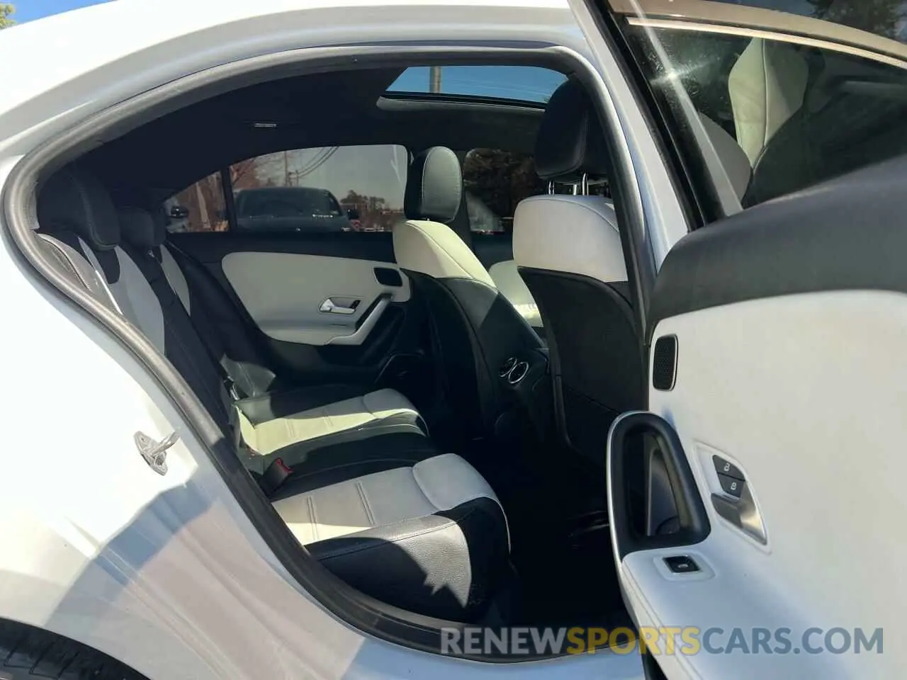 6 Фотография поврежденного автомобиля WDD3G4EB1KW035923 MERCEDES-BENZ A-CLASS 2019