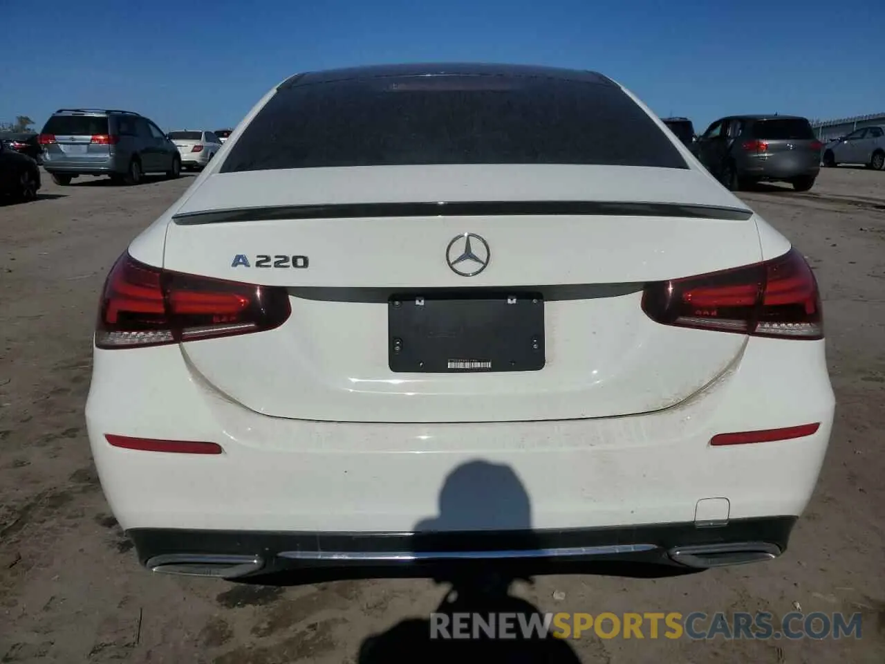 6 Фотография поврежденного автомобиля WDD3G4EB2KW017995 MERCEDES-BENZ A-CLASS 2019