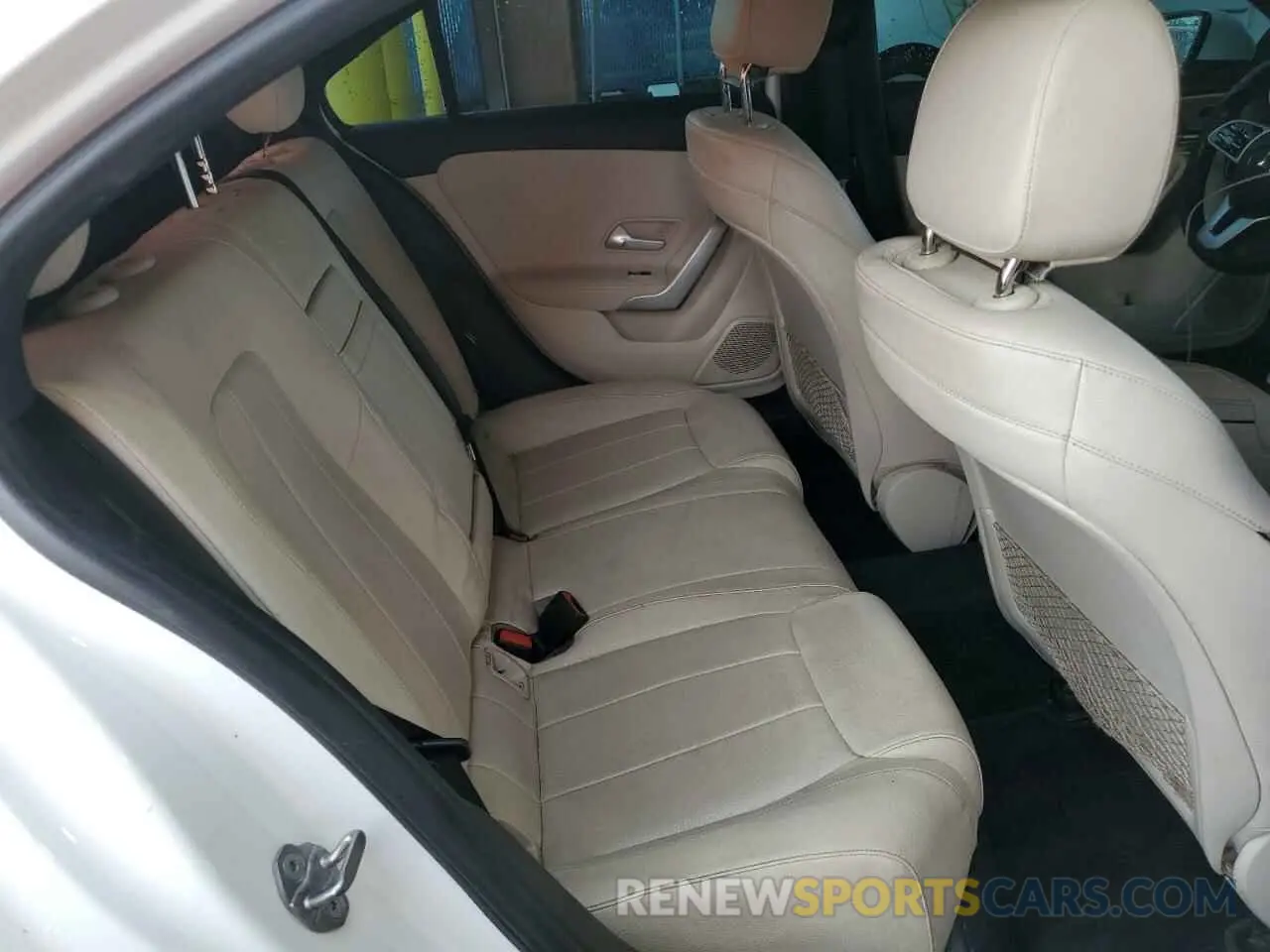 6 Фотография поврежденного автомобиля WDD3G4EB2KW034800 MERCEDES-BENZ A-CLASS 2019