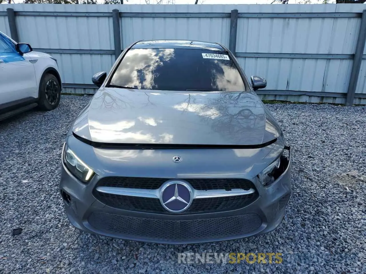 5 Photograph of a damaged car WDD3G4EB3KW017195 MERCEDES-BENZ A-CLASS 2019