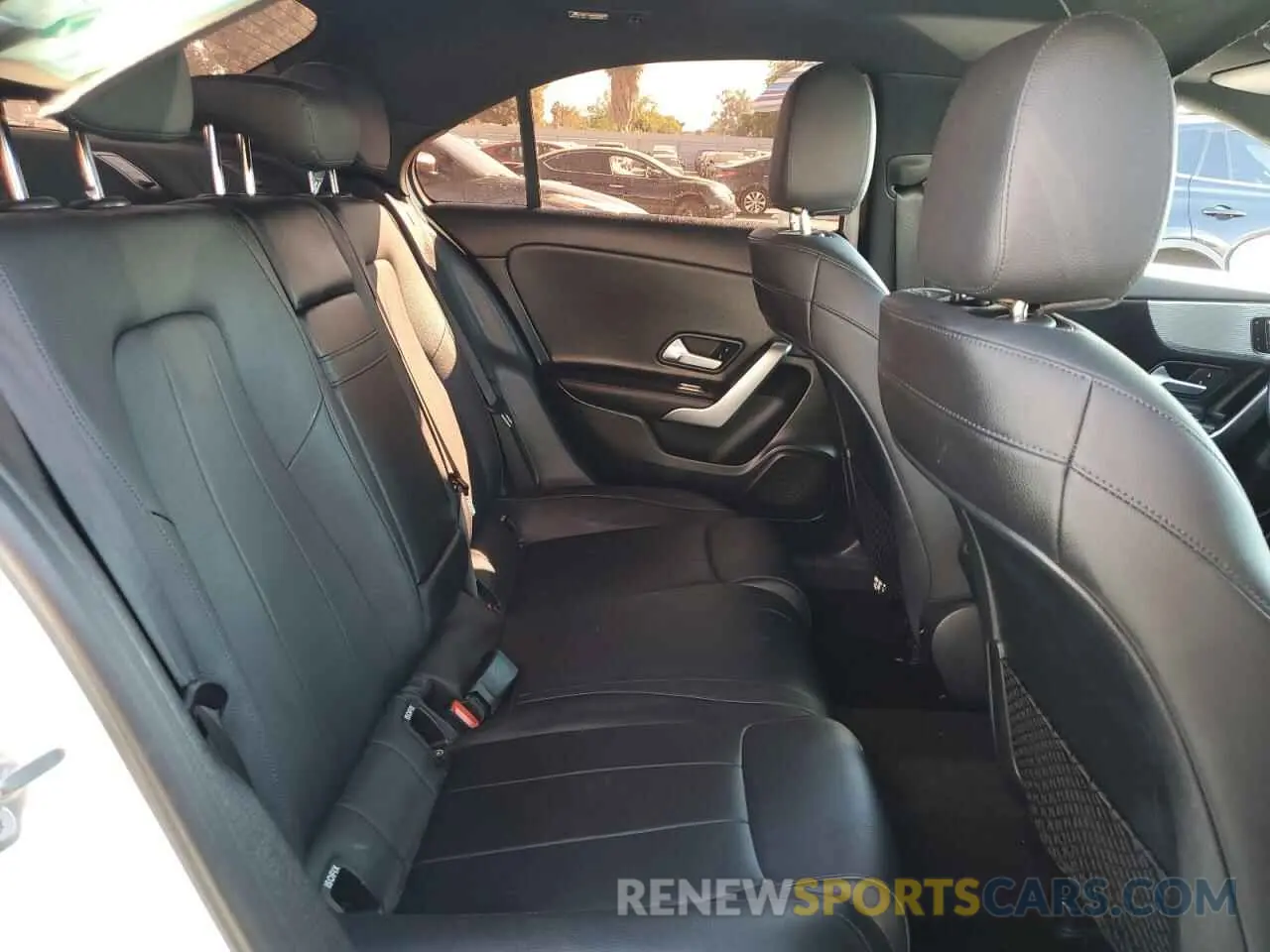 10 Фотография поврежденного автомобиля WDD3G4EB3KW029069 MERCEDES-BENZ A-CLASS 2019