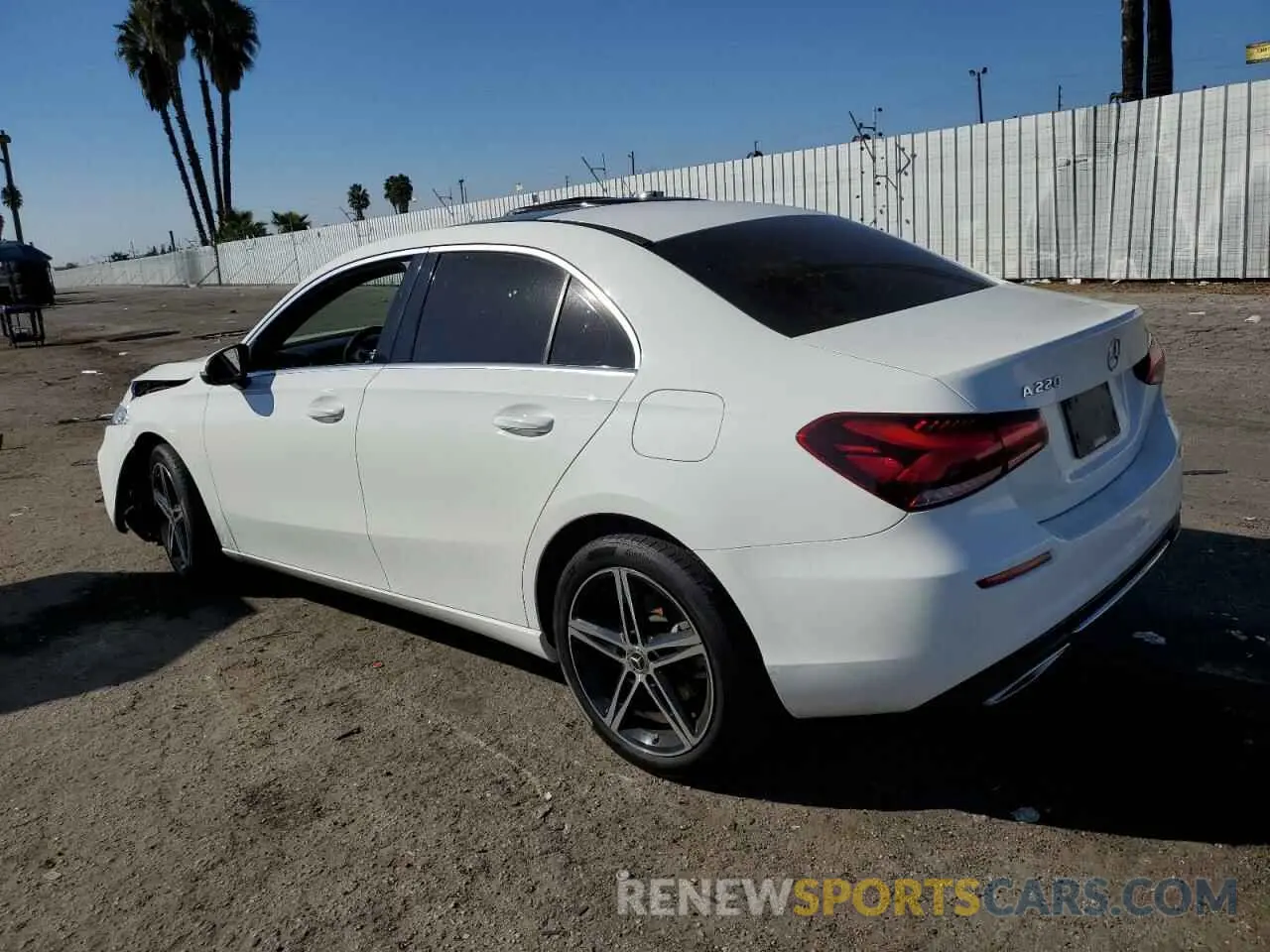 2 Фотография поврежденного автомобиля WDD3G4EB3KW029069 MERCEDES-BENZ A-CLASS 2019
