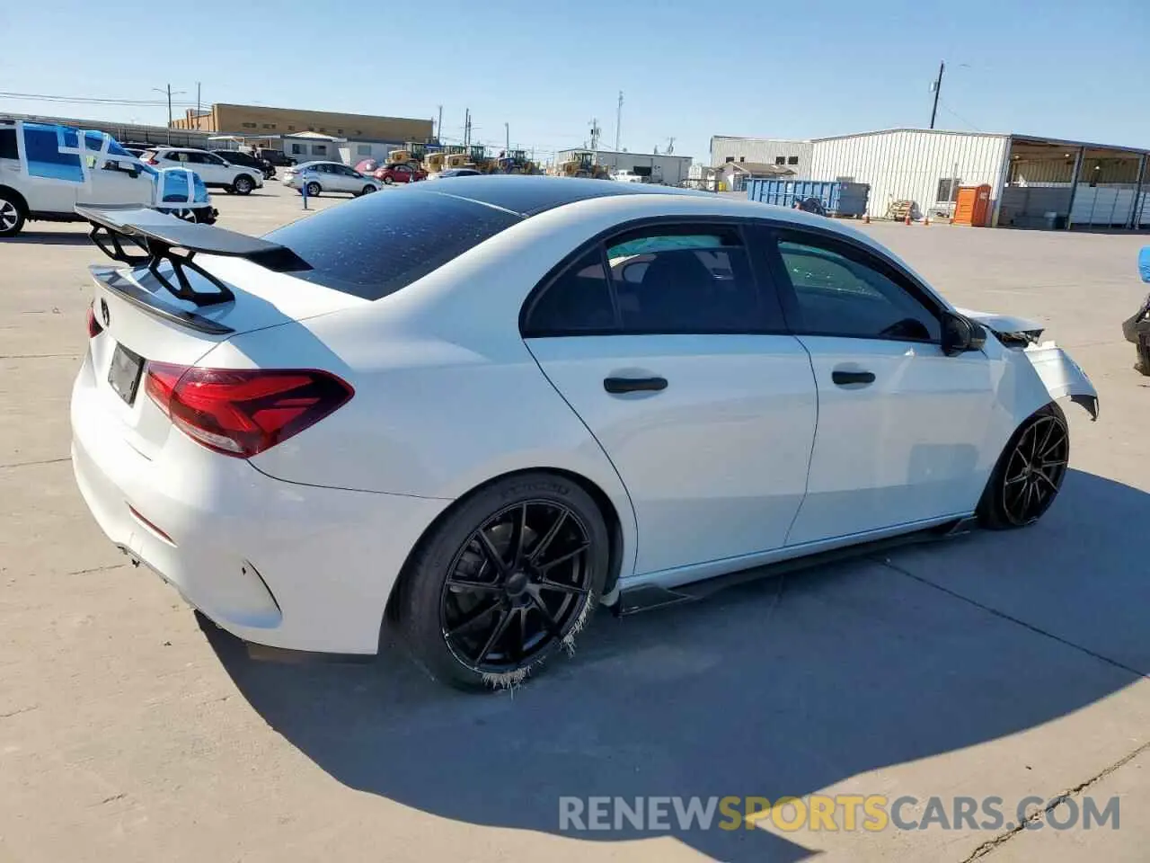 3 Фотография поврежденного автомобиля WDD3G4EB3KW035924 MERCEDES-BENZ A-CLASS 2019
