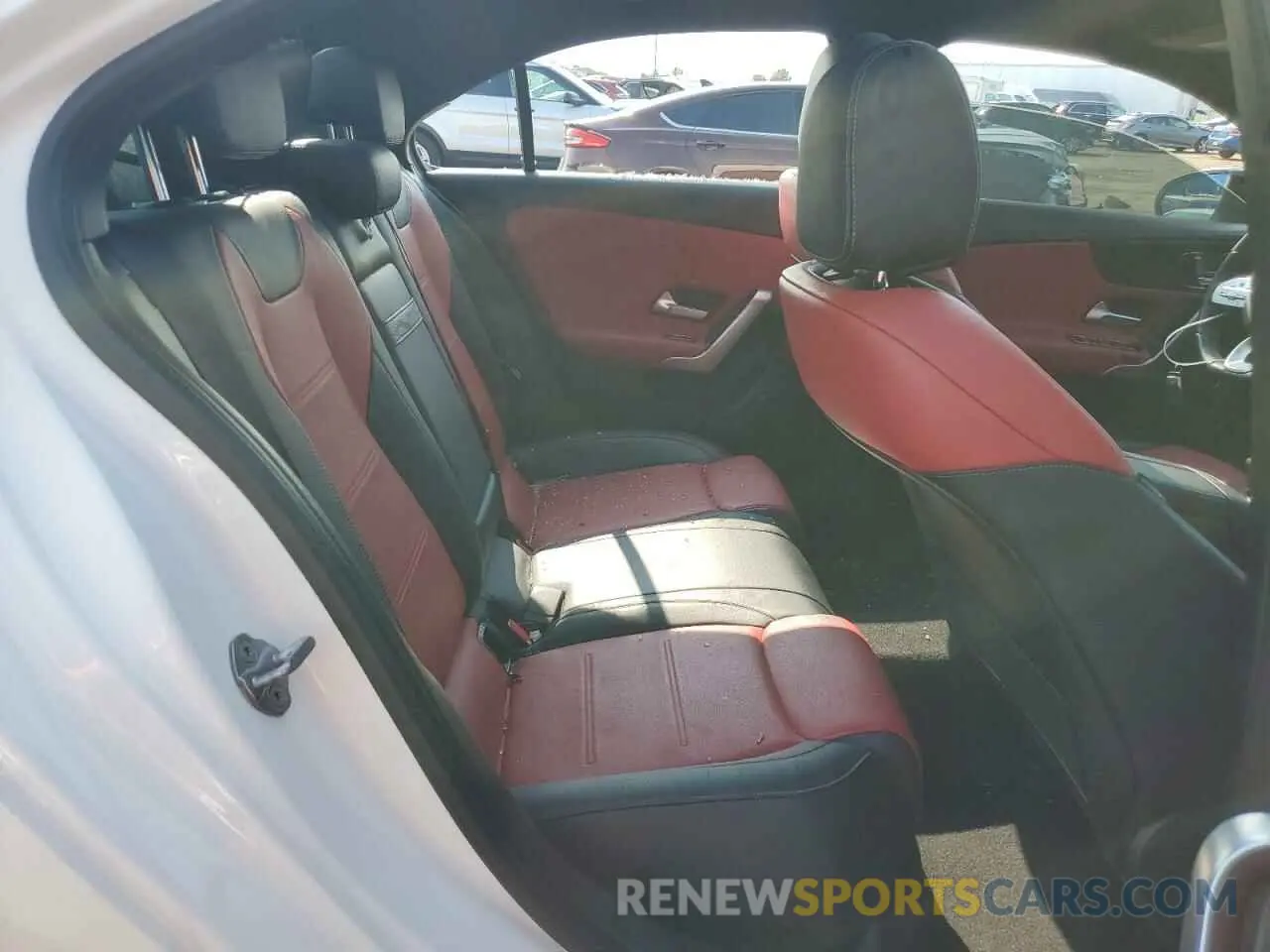 10 Photograph of a damaged car WDD3G4EB4KW013687 MERCEDES-BENZ A-CLASS 2019