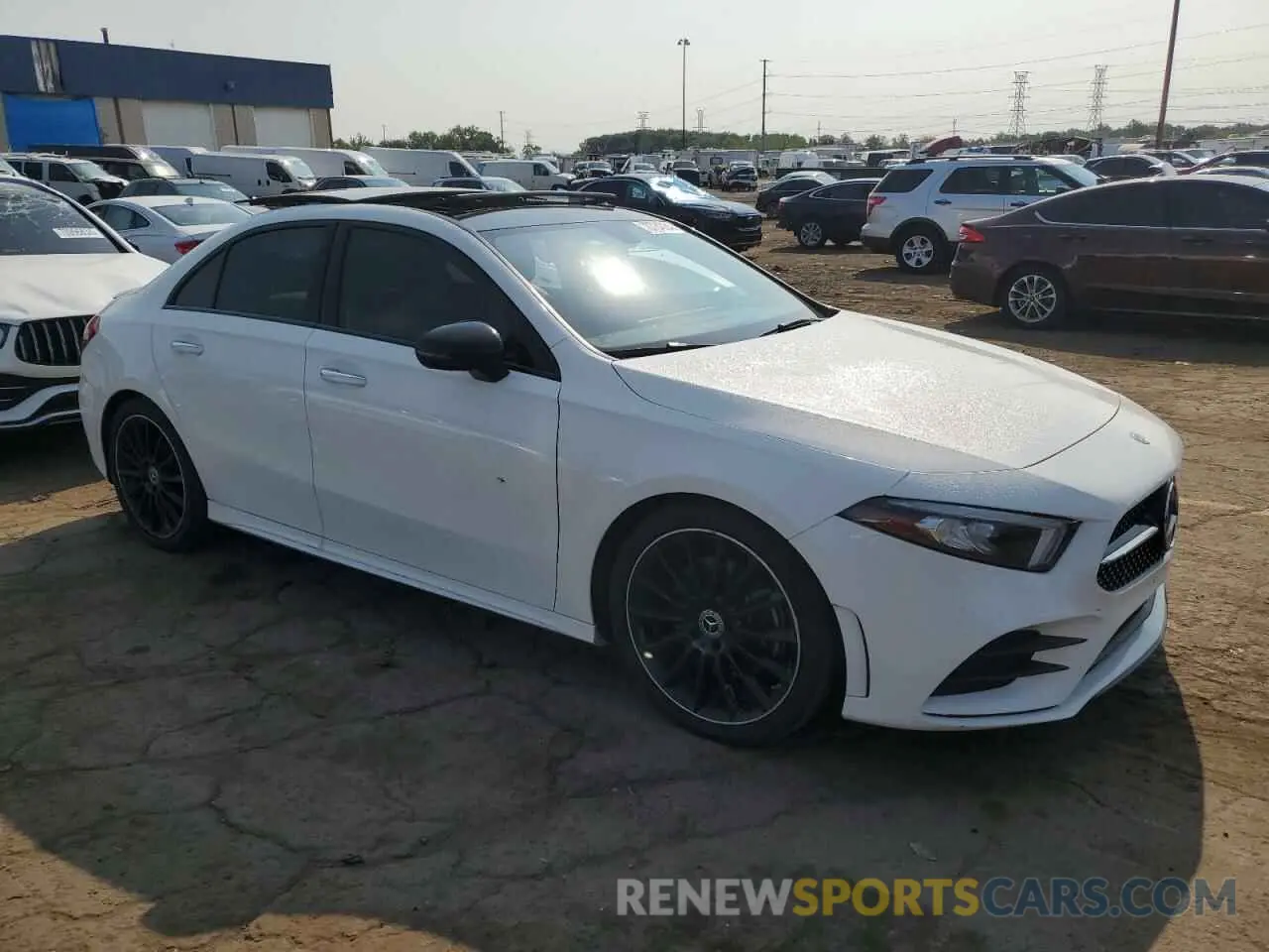 4 Photograph of a damaged car WDD3G4EB4KW013687 MERCEDES-BENZ A-CLASS 2019