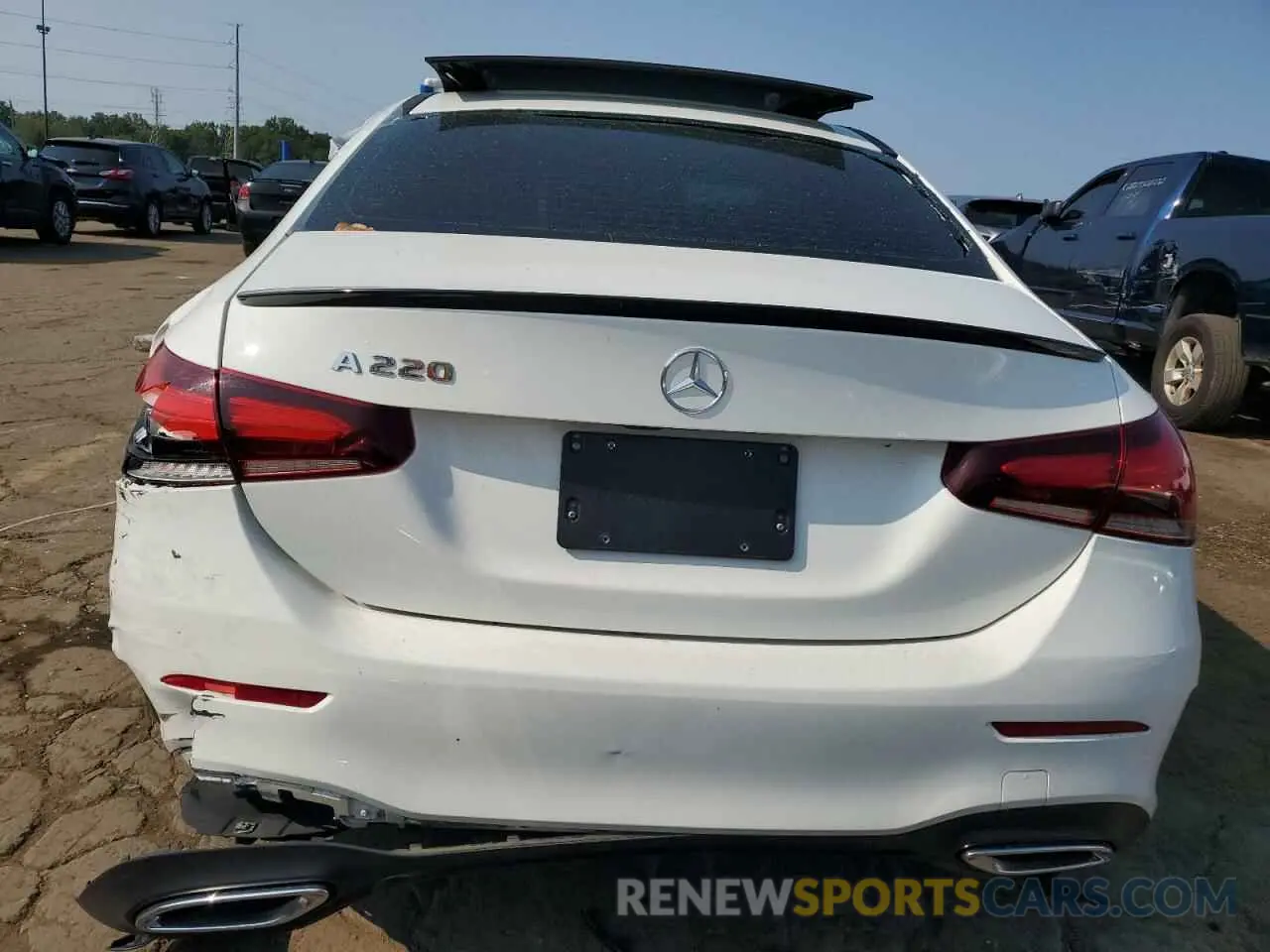 6 Photograph of a damaged car WDD3G4EB4KW013687 MERCEDES-BENZ A-CLASS 2019