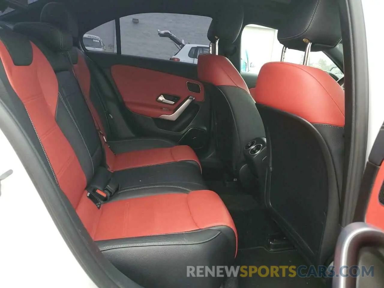 10 Фотография поврежденного автомобиля WDD3G4EB5KW022995 MERCEDES-BENZ A-CLASS 2019