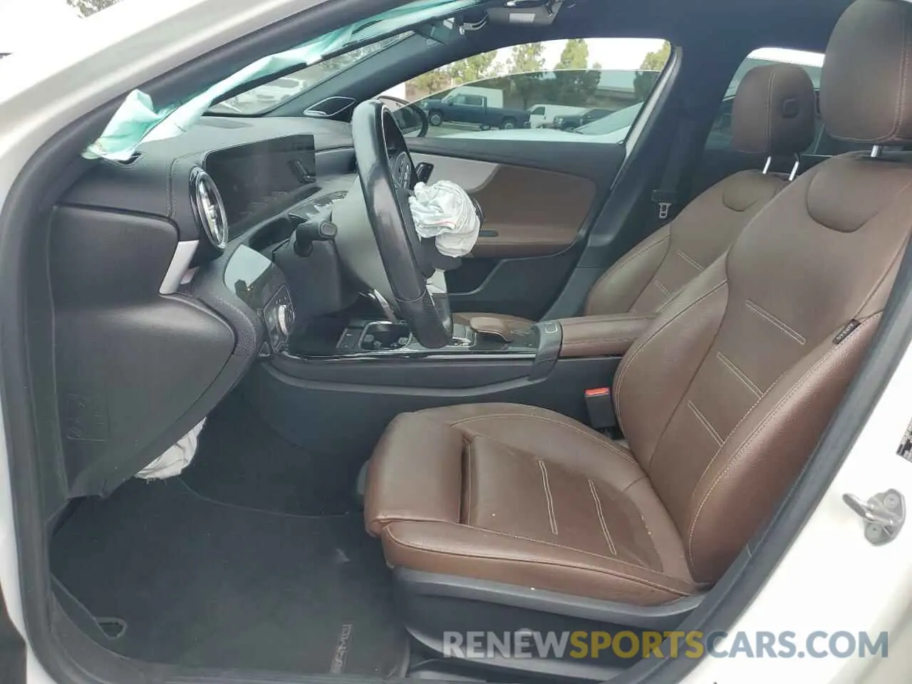 7 Фотография поврежденного автомобиля WDD3G4EB6KW025260 MERCEDES-BENZ A-CLASS 2019