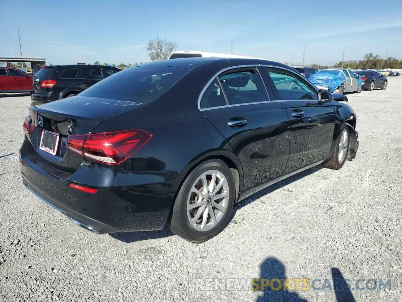 3 Photograph of a damaged car WDD3G4EB8KW001977 MERCEDES-BENZ A-CLASS 2019