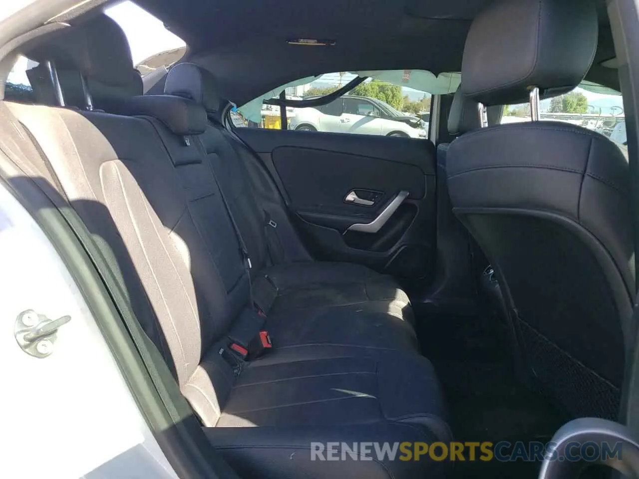 6 Photograph of a damaged car WDD3G4EB8KW033599 MERCEDES-BENZ A-CLASS 2019