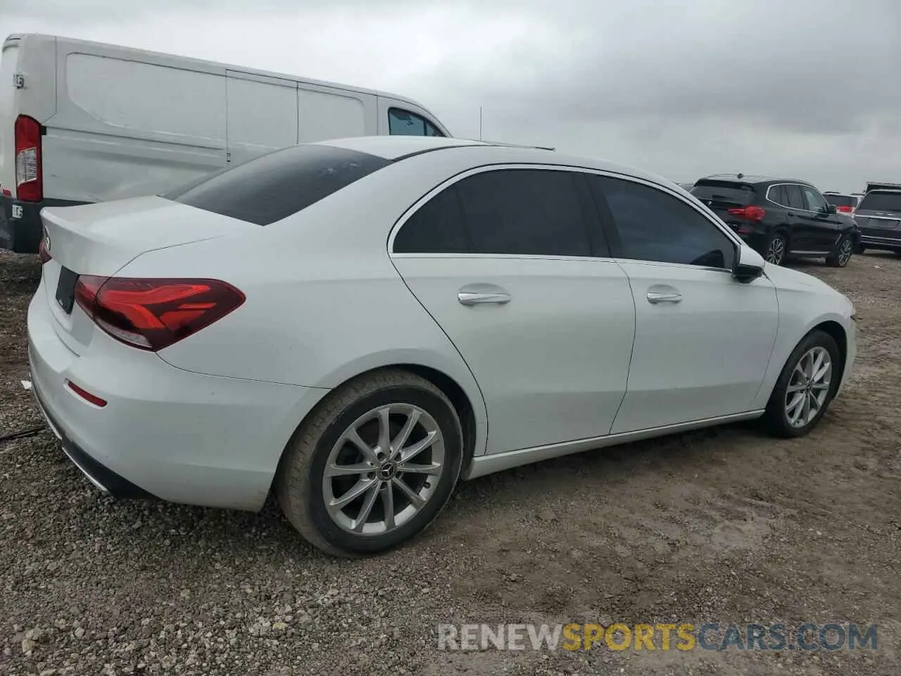 3 Photograph of a damaged car WDD3G4EB9KW025267 MERCEDES-BENZ A-CLASS 2019