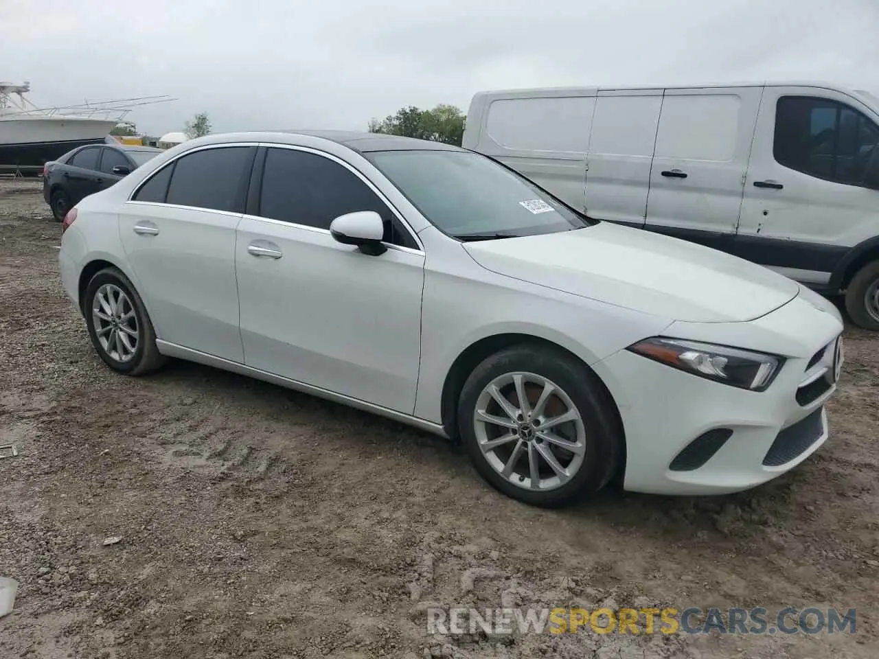 4 Photograph of a damaged car WDD3G4EB9KW025267 MERCEDES-BENZ A-CLASS 2019
