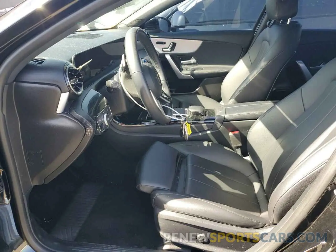 7 Фотография поврежденного автомобиля WDD3G4EB9KW029061 MERCEDES-BENZ A-CLASS 2019