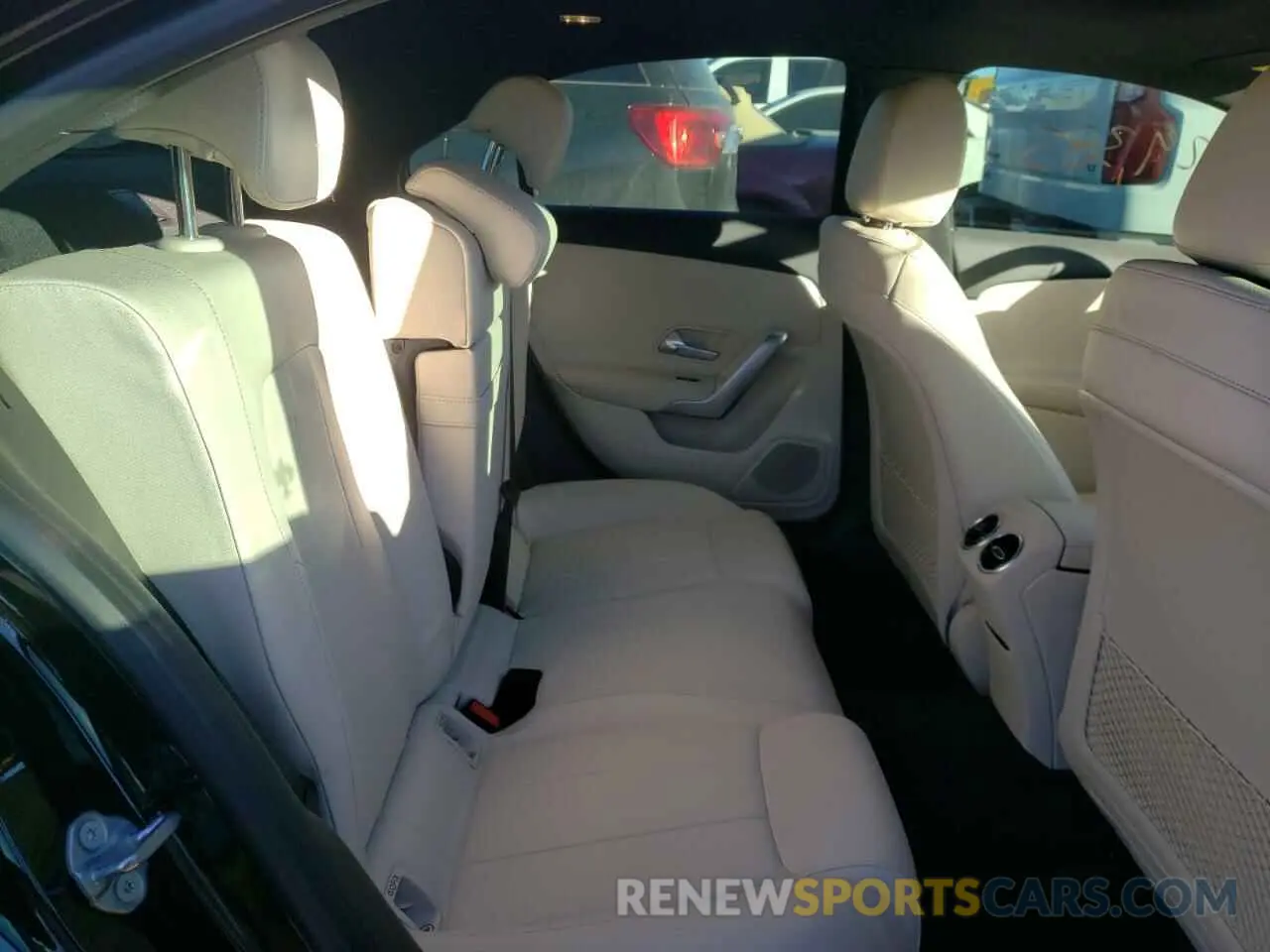 6 Photograph of a damaged car WDD3G4FB0KW006413 MERCEDES-BENZ A-CLASS 2019