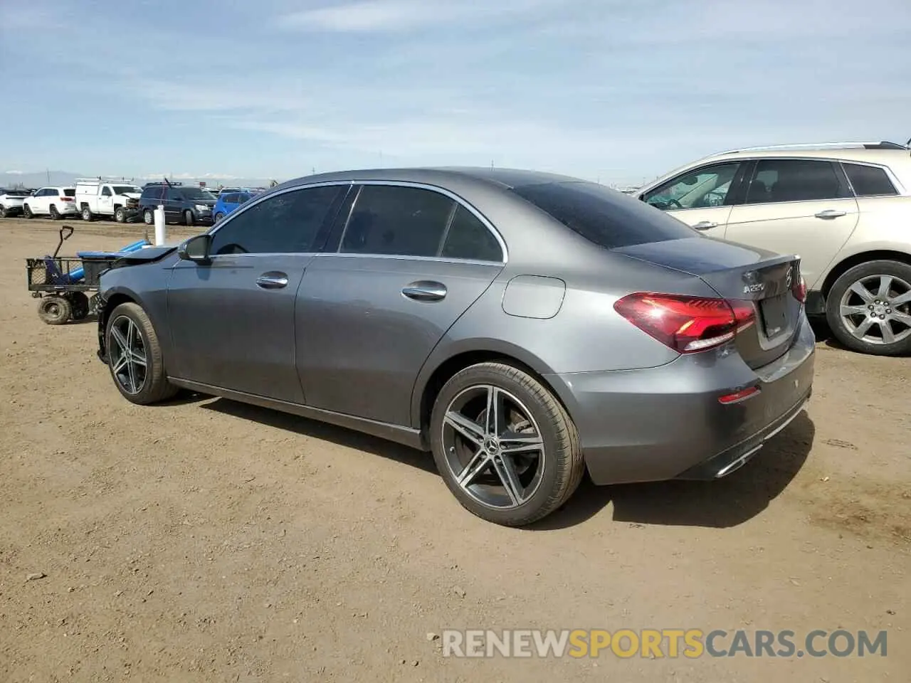 2 Фотография поврежденного автомобиля WDD3G4FB1KW018358 MERCEDES-BENZ A-CLASS 2019