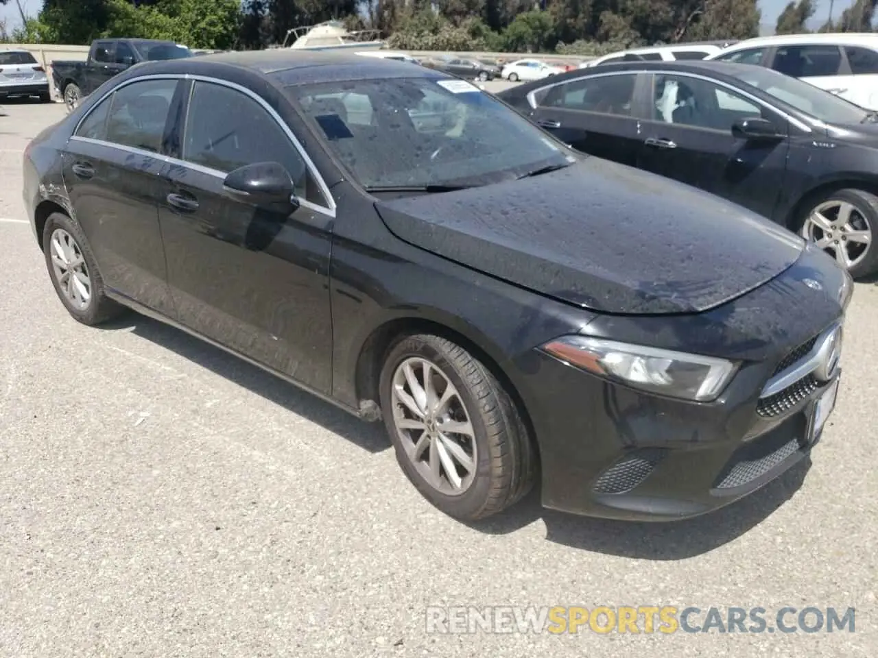 4 Photograph of a damaged car WDD3G4FB1KW020403 MERCEDES-BENZ A-CLASS 2019