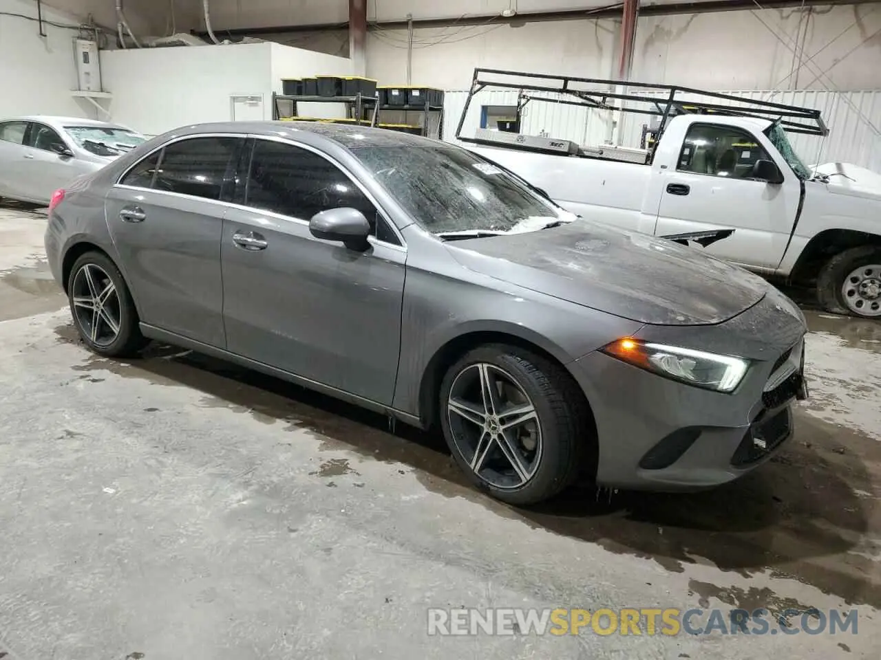 4 Photograph of a damaged car WDD3G4FB2KW019857 MERCEDES-BENZ A-CLASS 2019