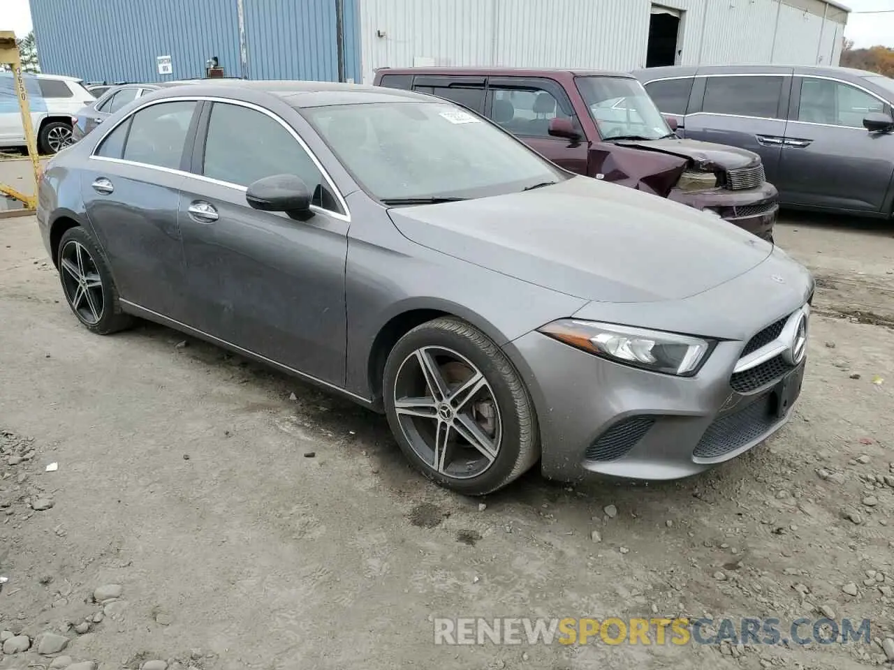 4 Фотография поврежденного автомобиля WDD3G4FB4KW012876 MERCEDES-BENZ A-CLASS 2019