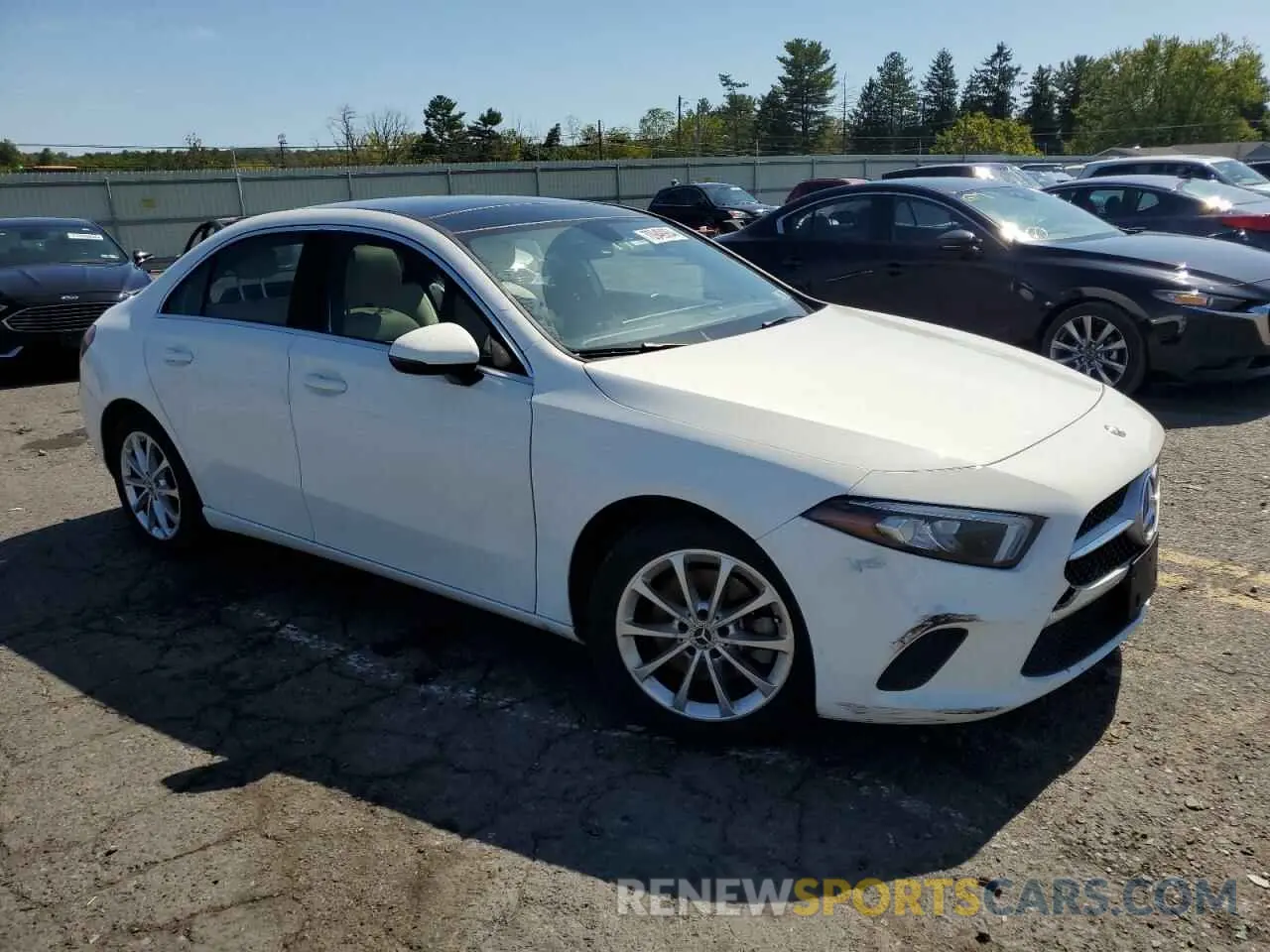 4 Photograph of a damaged car WDD3G4FB4KW019827 MERCEDES-BENZ A-CLASS 2019