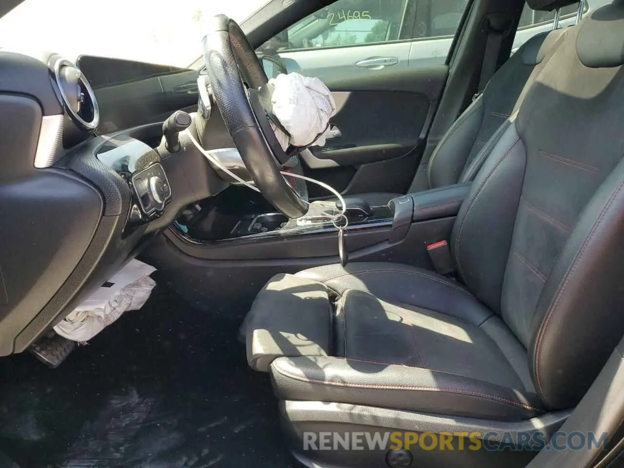 7 Photograph of a damaged car WDD3G4FB4KW021738 MERCEDES-BENZ A-CLASS 2019