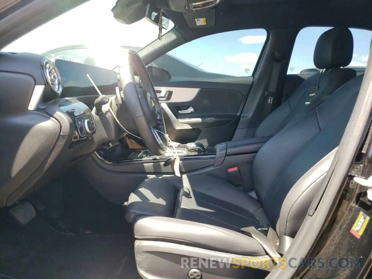 5 Photograph of a damaged car WDD3G4FB8KW027994 MERCEDES-BENZ A-CLASS 2019
