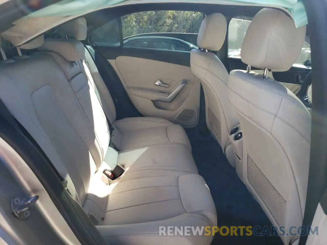 10 Photograph of a damaged car WDD3G4FB9KW002022 MERCEDES-BENZ A-CLASS 2019