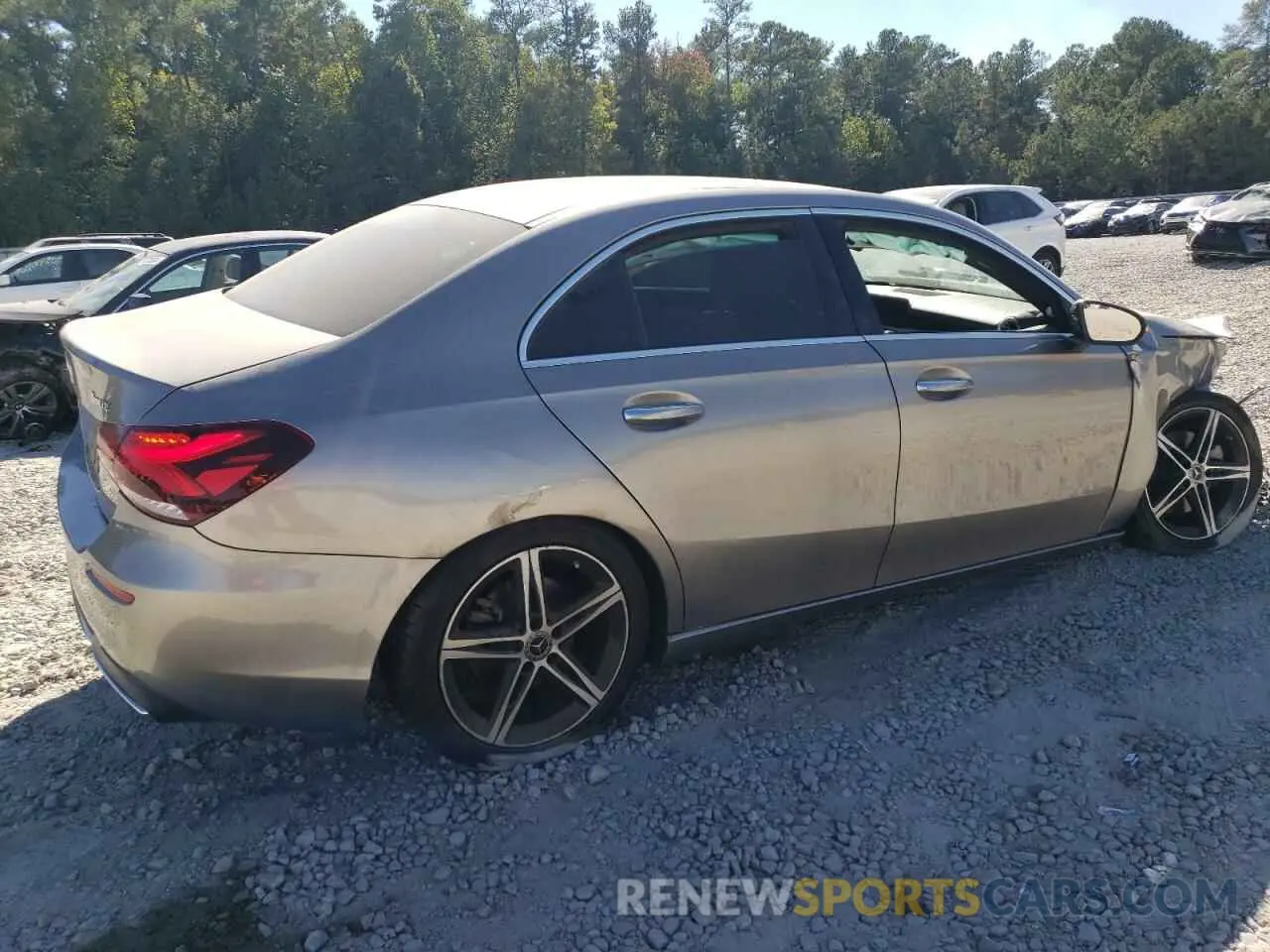 3 Photograph of a damaged car WDD3G4FB9KW002022 MERCEDES-BENZ A-CLASS 2019