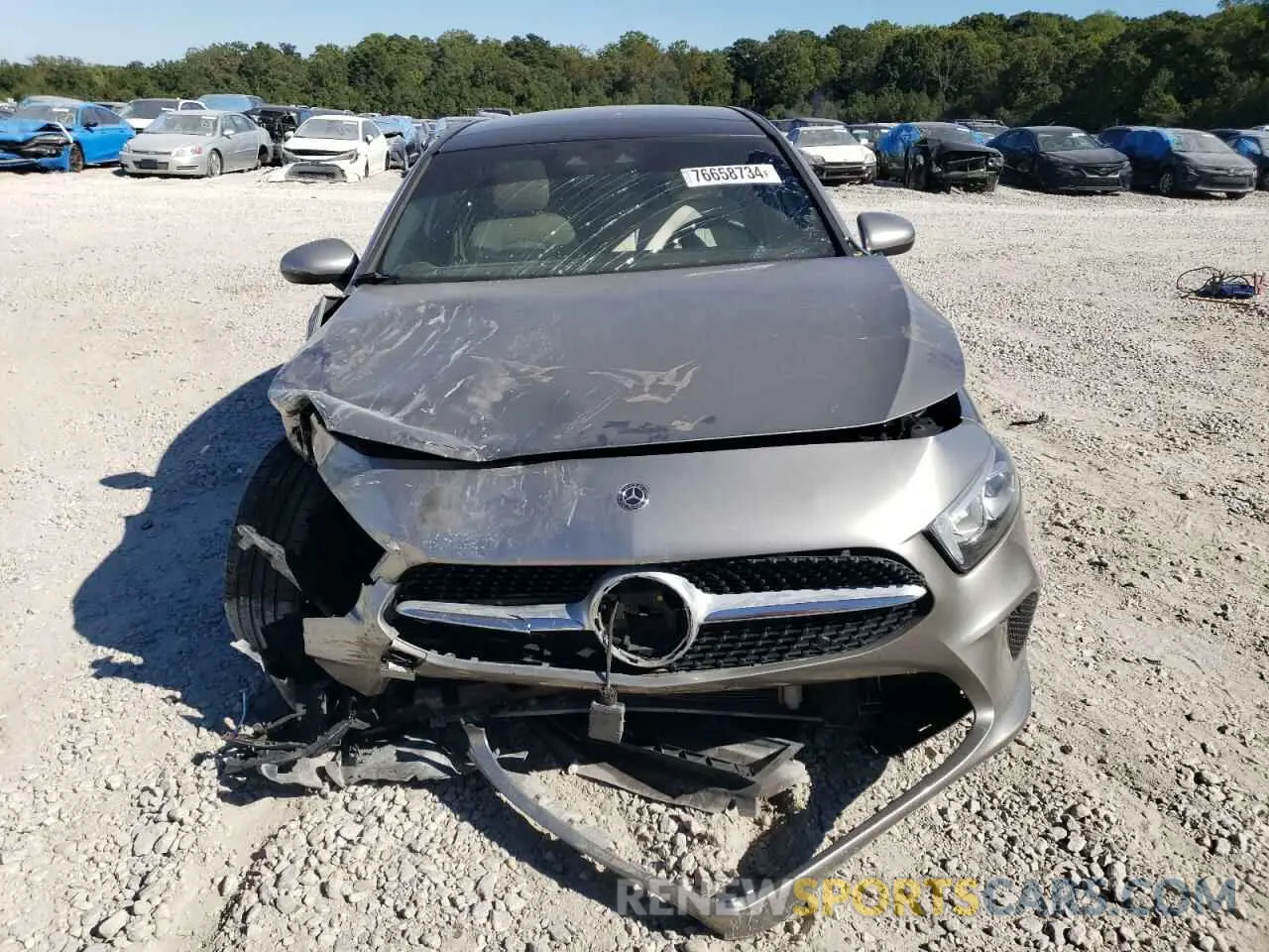5 Photograph of a damaged car WDD3G4FB9KW002022 MERCEDES-BENZ A-CLASS 2019