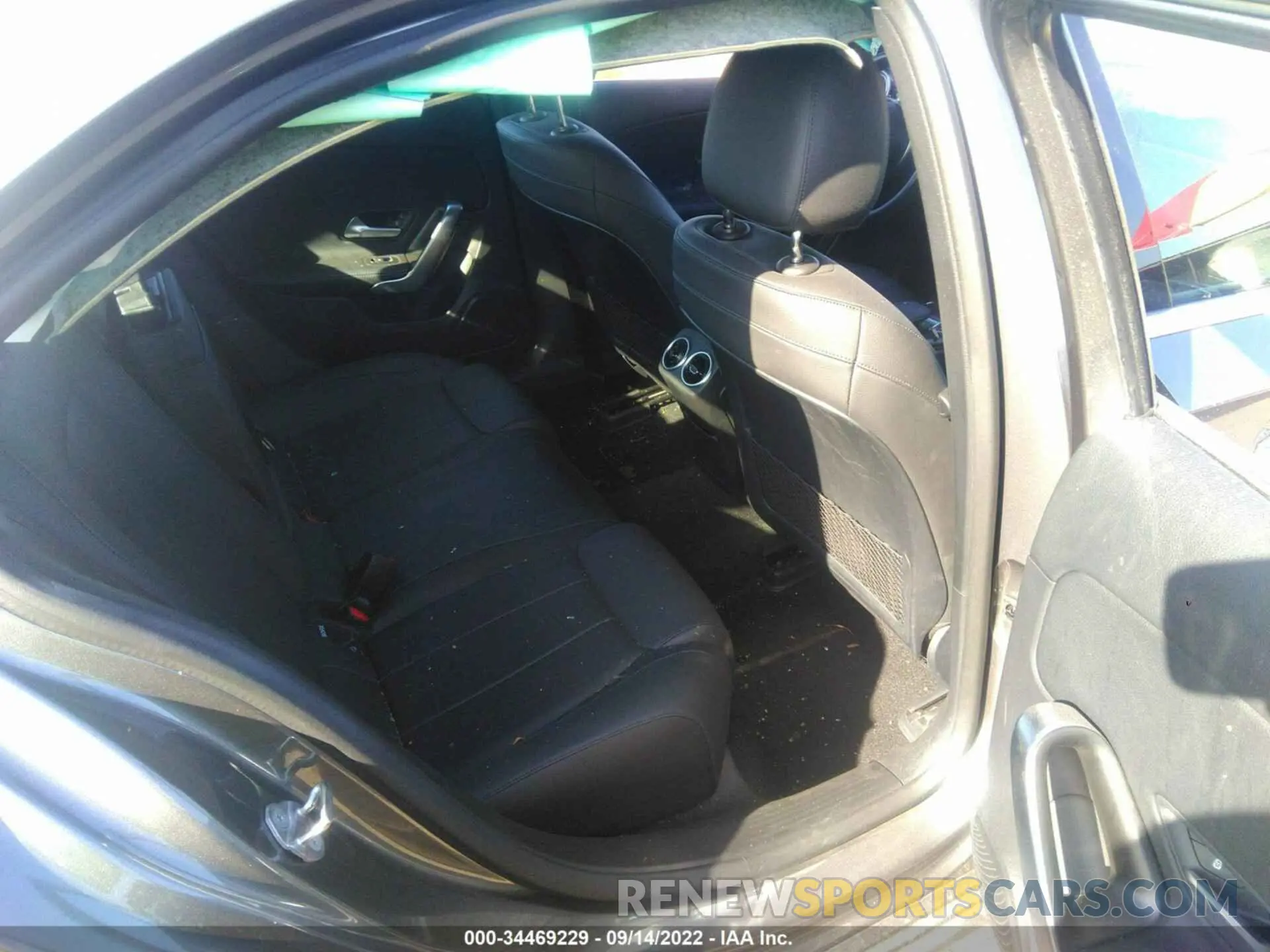 8 Photograph of a damaged car W1K3G4EB3LJ230792 MERCEDES-BENZ A-CLASS 2020