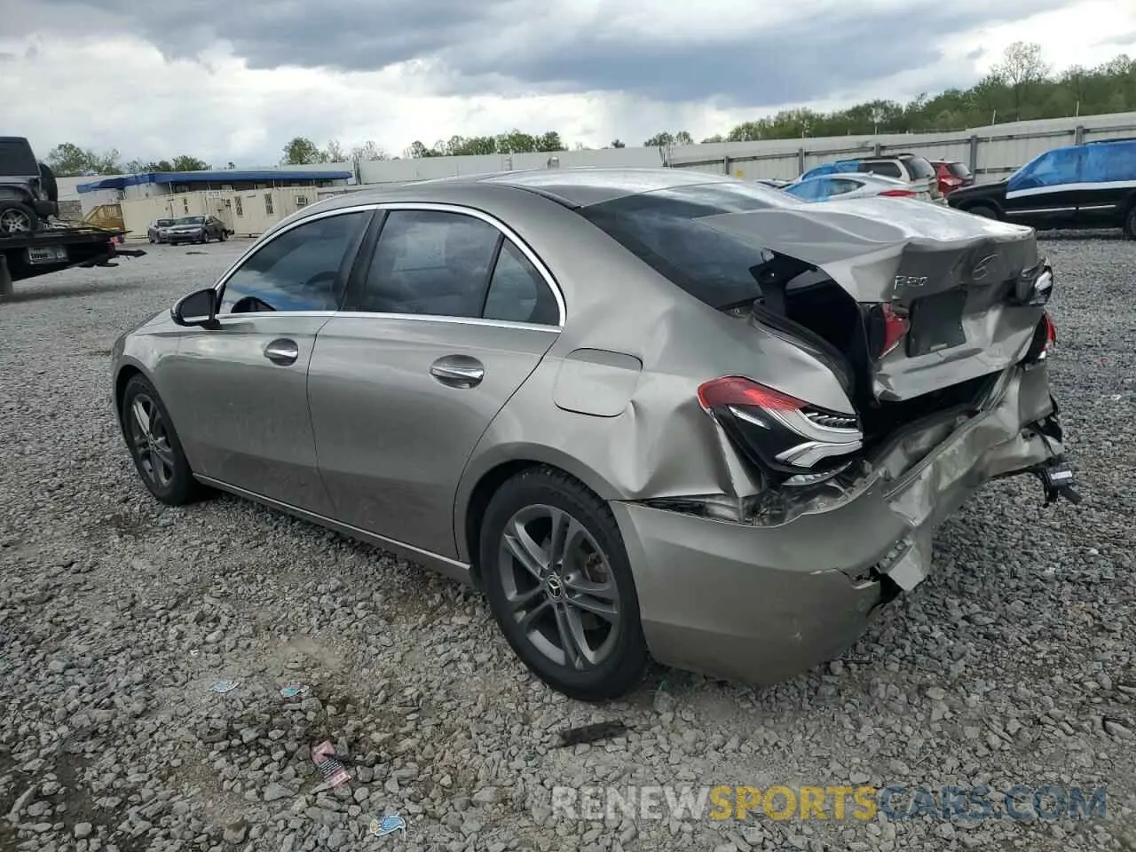 2 Фотография поврежденного автомобиля W1K3G4EB3LW047606 MERCEDES-BENZ A-CLASS 2020
