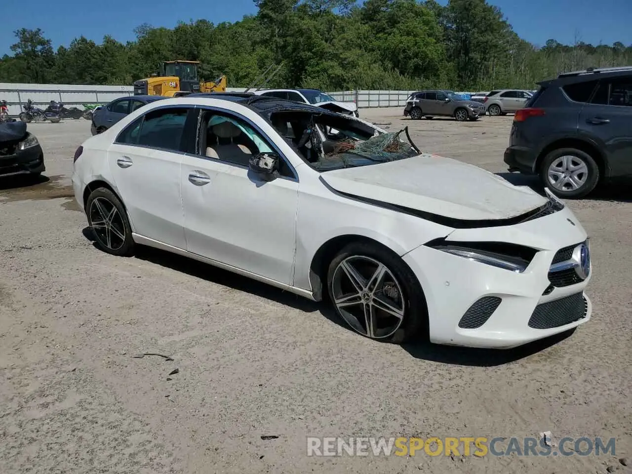 4 Photograph of a damaged car W1K3G4EB5LJ224217 MERCEDES-BENZ A-CLASS 2020