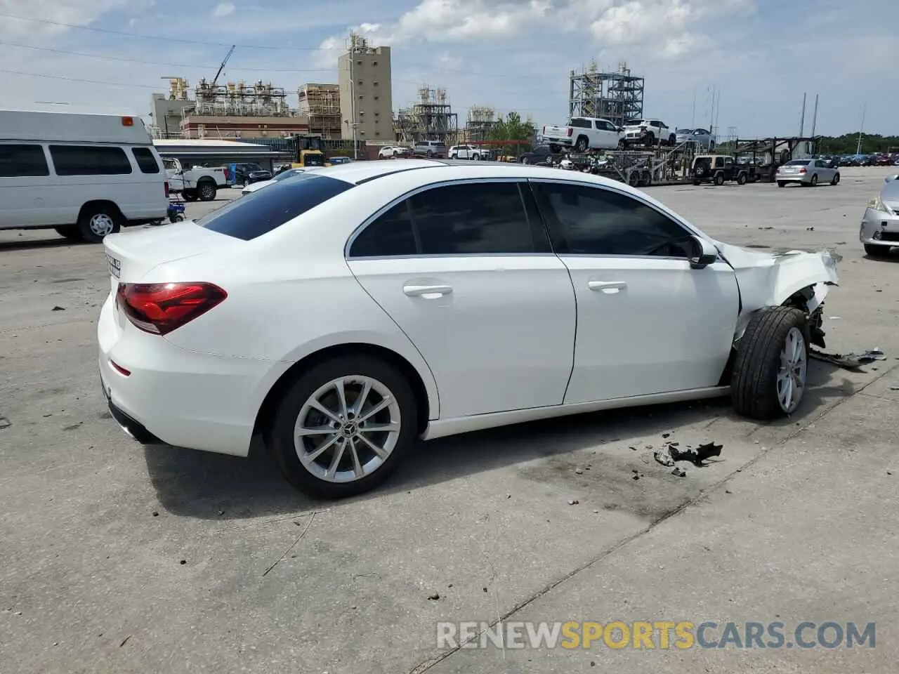 3 Photograph of a damaged car W1K3G4EB5LW044500 MERCEDES-BENZ A-CLASS 2020