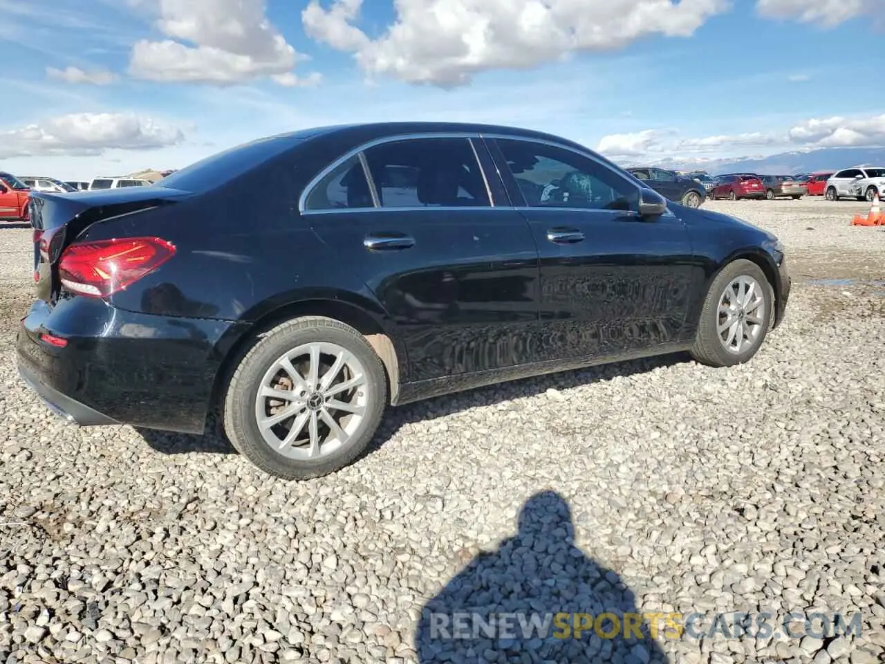3 Фотография поврежденного автомобиля W1K3G4EB6LW043338 MERCEDES-BENZ A-CLASS 2020
