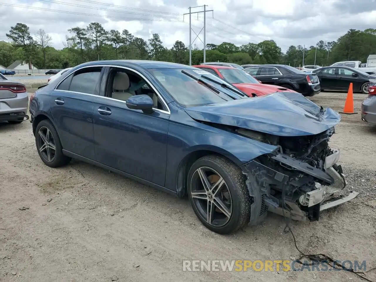 4 Photograph of a damaged car W1K3G4EB8LJ225815 MERCEDES-BENZ A-CLASS 2020