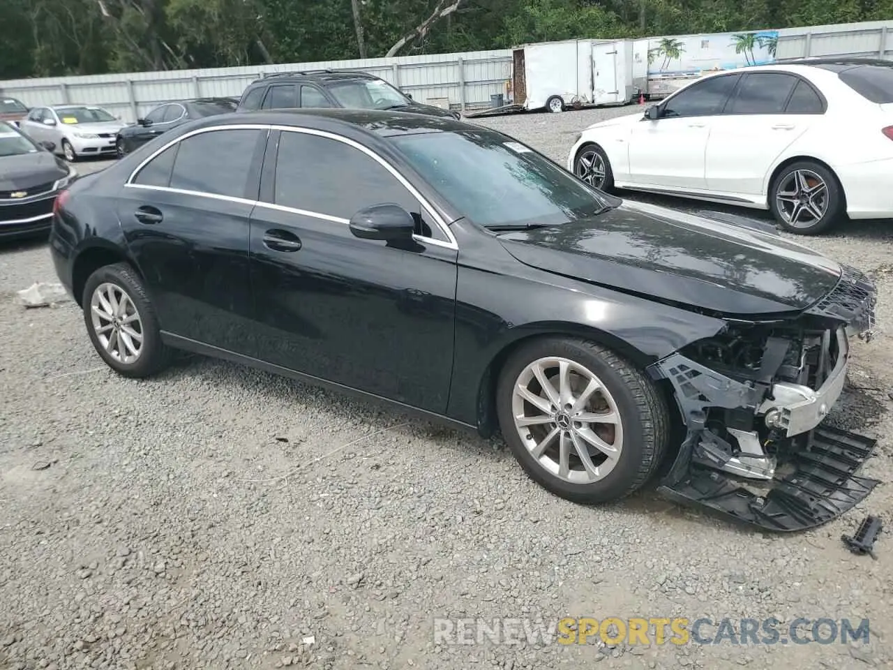 4 Photograph of a damaged car W1K3G4EB9LJ205511 MERCEDES-BENZ A-CLASS 2020