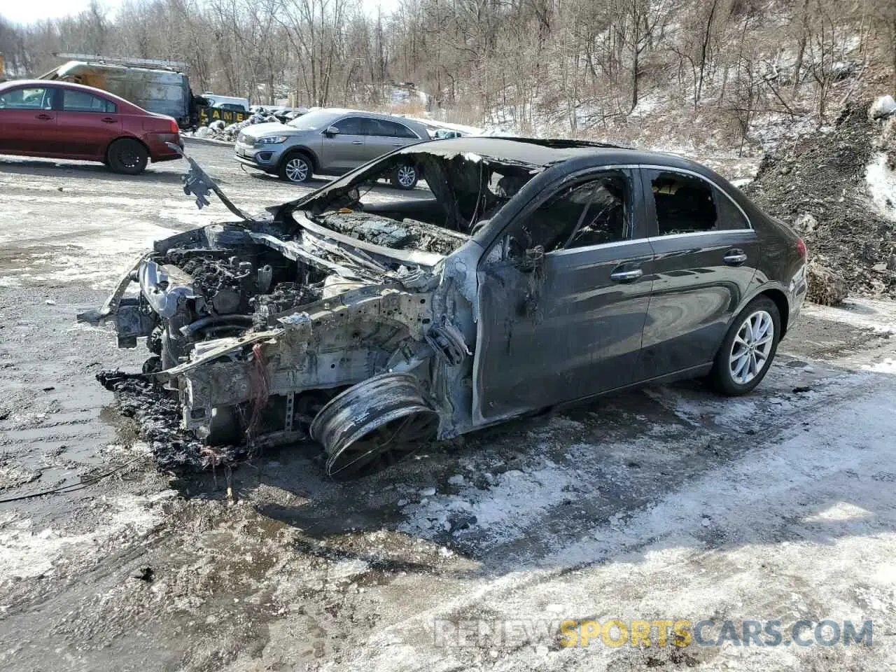 1 Фотография поврежденного автомобиля W1K3G4FB1LW043875 MERCEDES-BENZ A-CLASS 2020