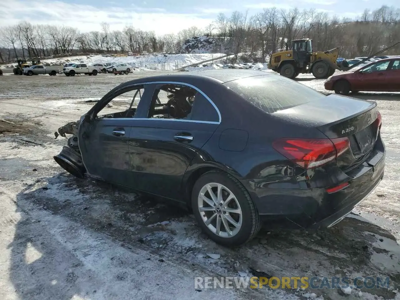 2 Фотография поврежденного автомобиля W1K3G4FB1LW043875 MERCEDES-BENZ A-CLASS 2020