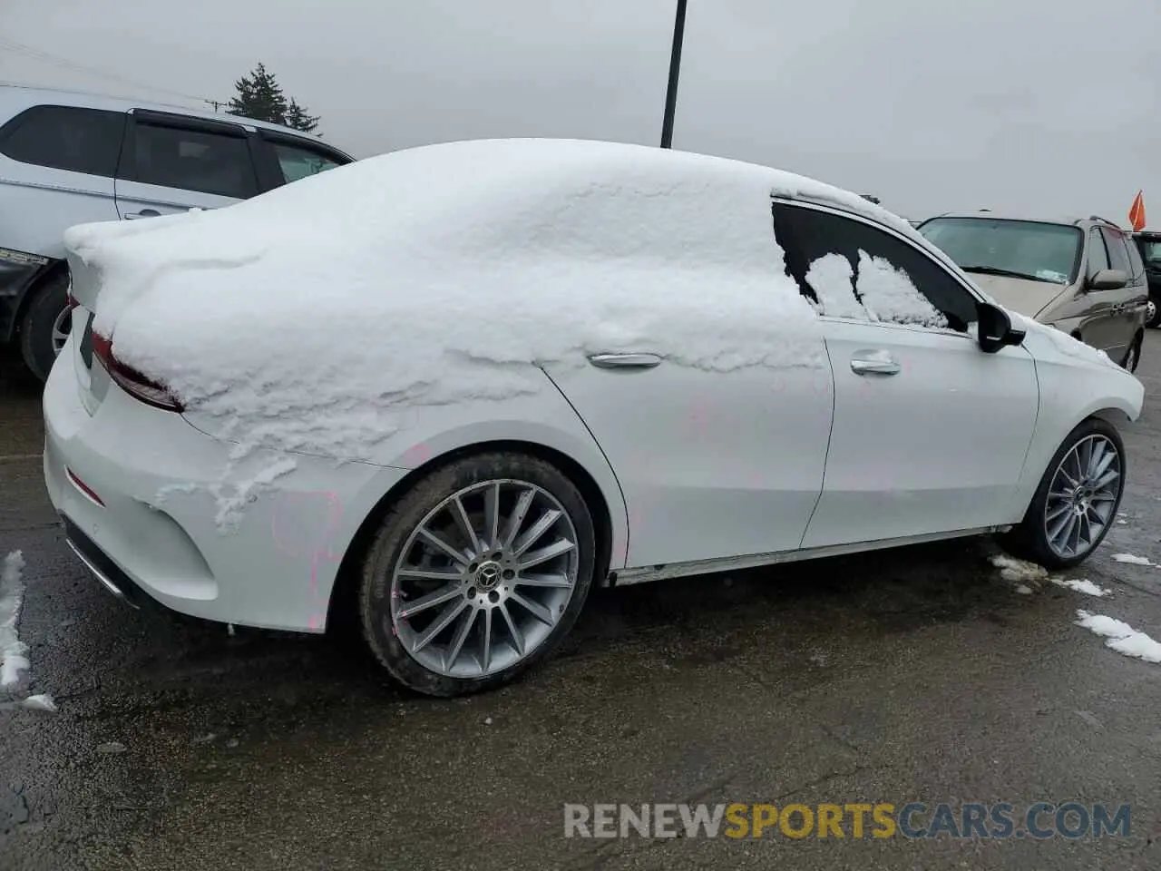 3 Photograph of a damaged car W1K3G4FB3LW042968 MERCEDES-BENZ A-CLASS 2020