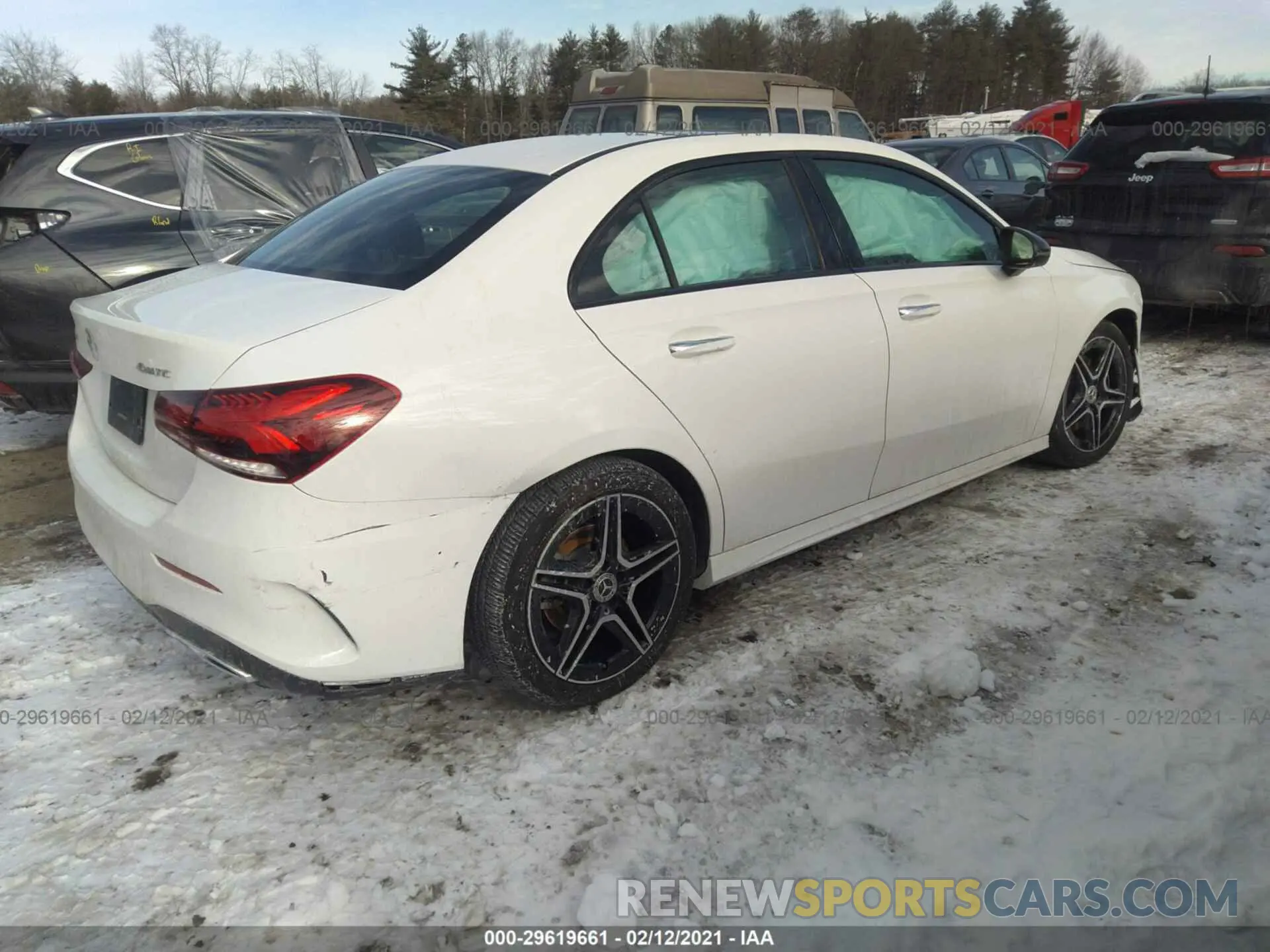 4 Photograph of a damaged car W1K3G4FBXLJ237673 MERCEDES-BENZ A-CLASS 2020