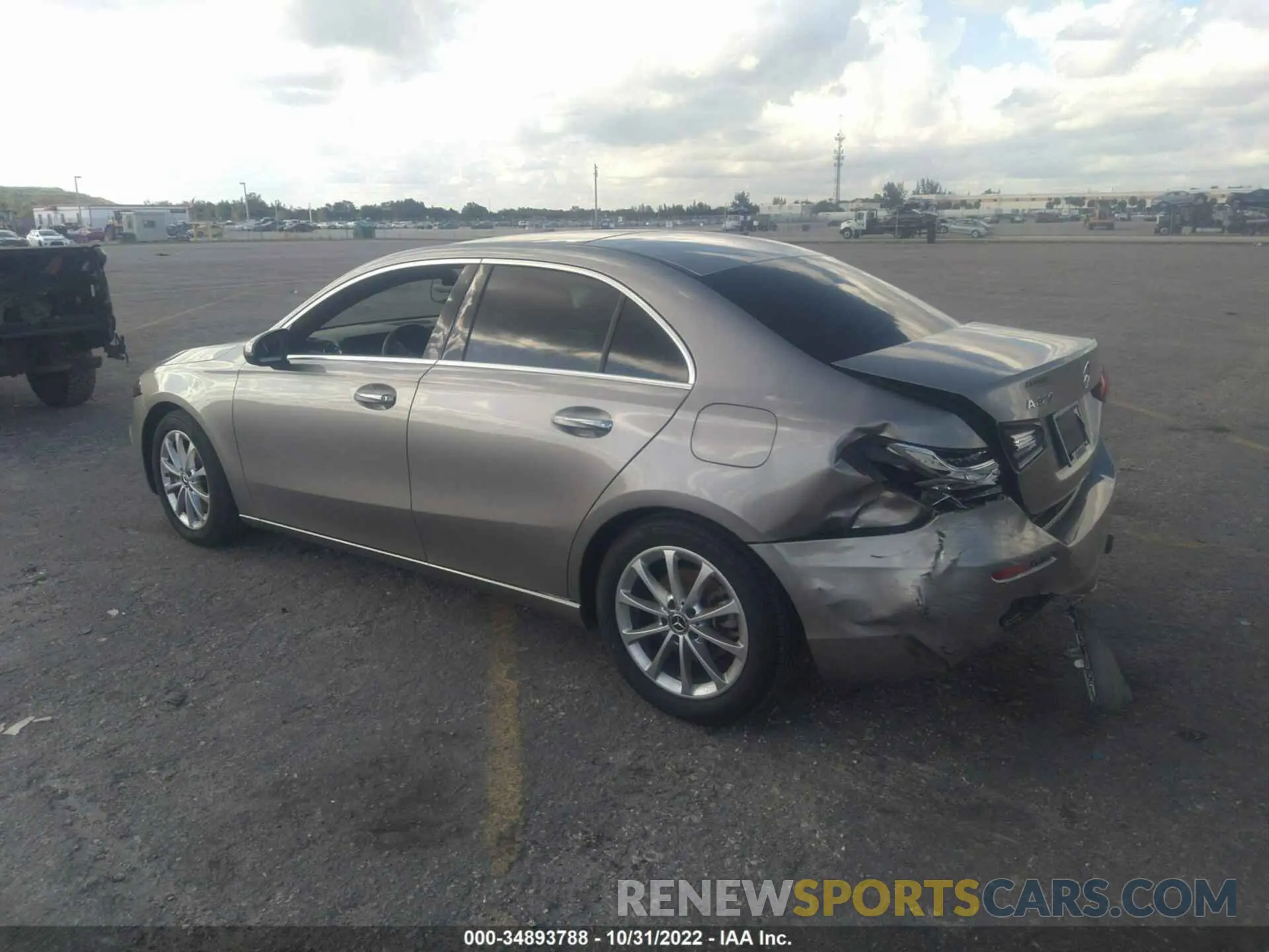 3 Photograph of a damaged car WDD3G4EB0LW040631 MERCEDES-BENZ A-CLASS 2020