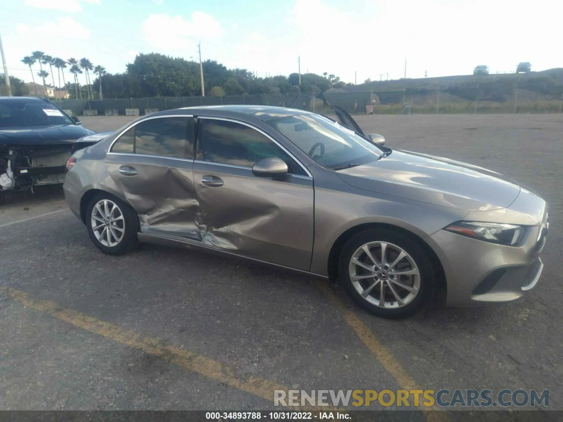 6 Photograph of a damaged car WDD3G4EB0LW040631 MERCEDES-BENZ A-CLASS 2020