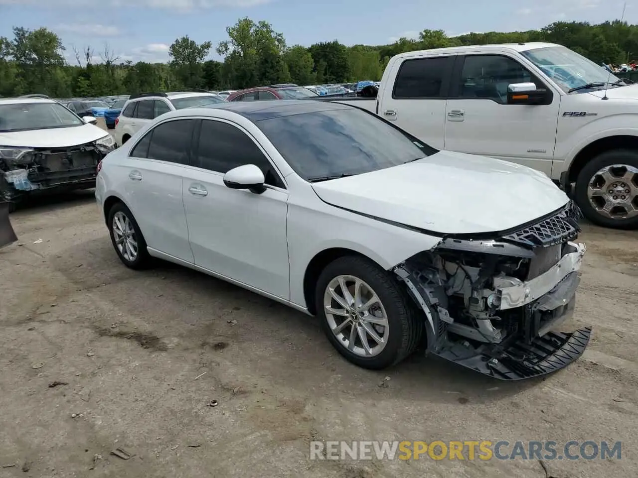 4 Photograph of a damaged car WDD3G4FB2LW037440 MERCEDES-BENZ A-CLASS 2020