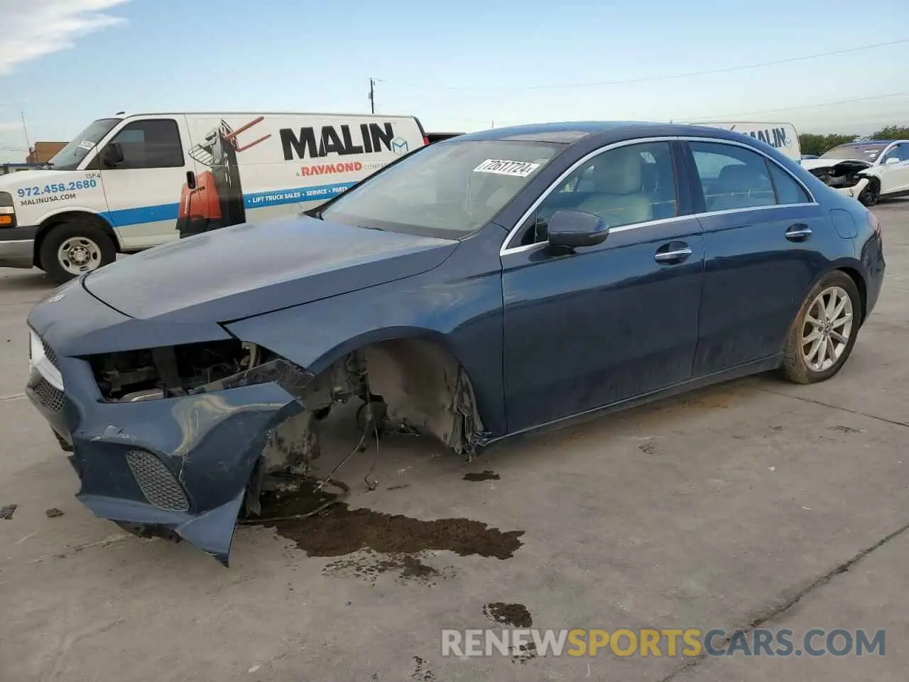1 Photograph of a damaged car W1K3G4EB1MJ271505 MERCEDES-BENZ A-CLASS 2021
