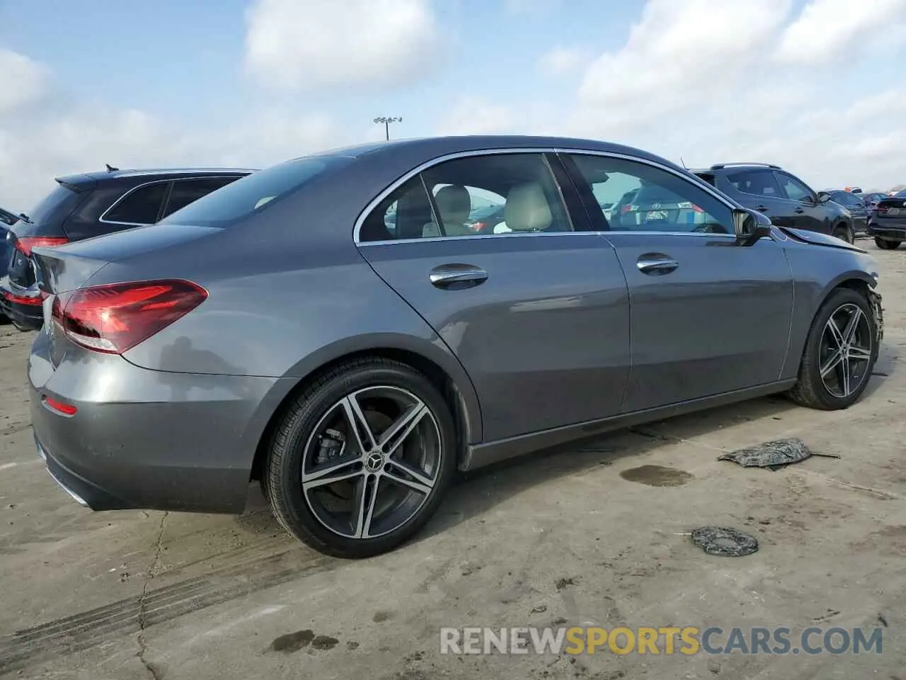 3 Photograph of a damaged car W1K3G4EB4MJ289447 MERCEDES-BENZ A-CLASS 2021