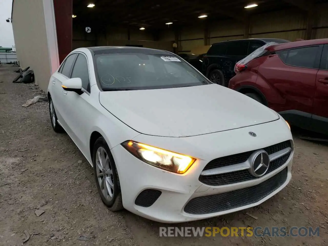 1 Photograph of a damaged car W1K3G4EB4MJ304383 MERCEDES-BENZ A-CLASS 2021