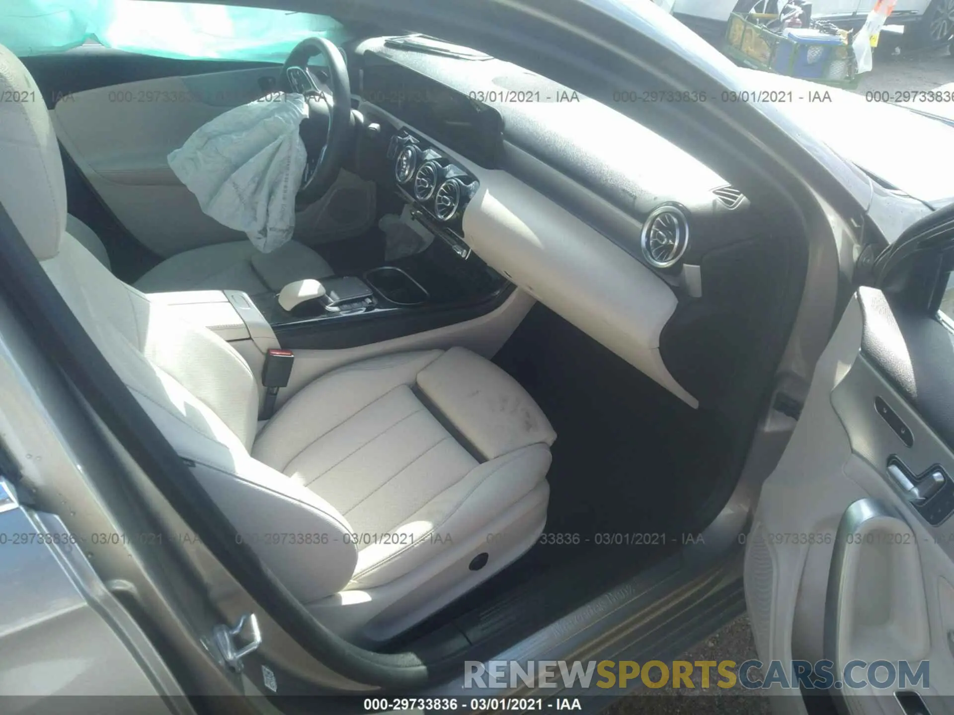 5 Photograph of a damaged car W1K3G4EB5MJ262533 MERCEDES-BENZ A-CLASS 2021
